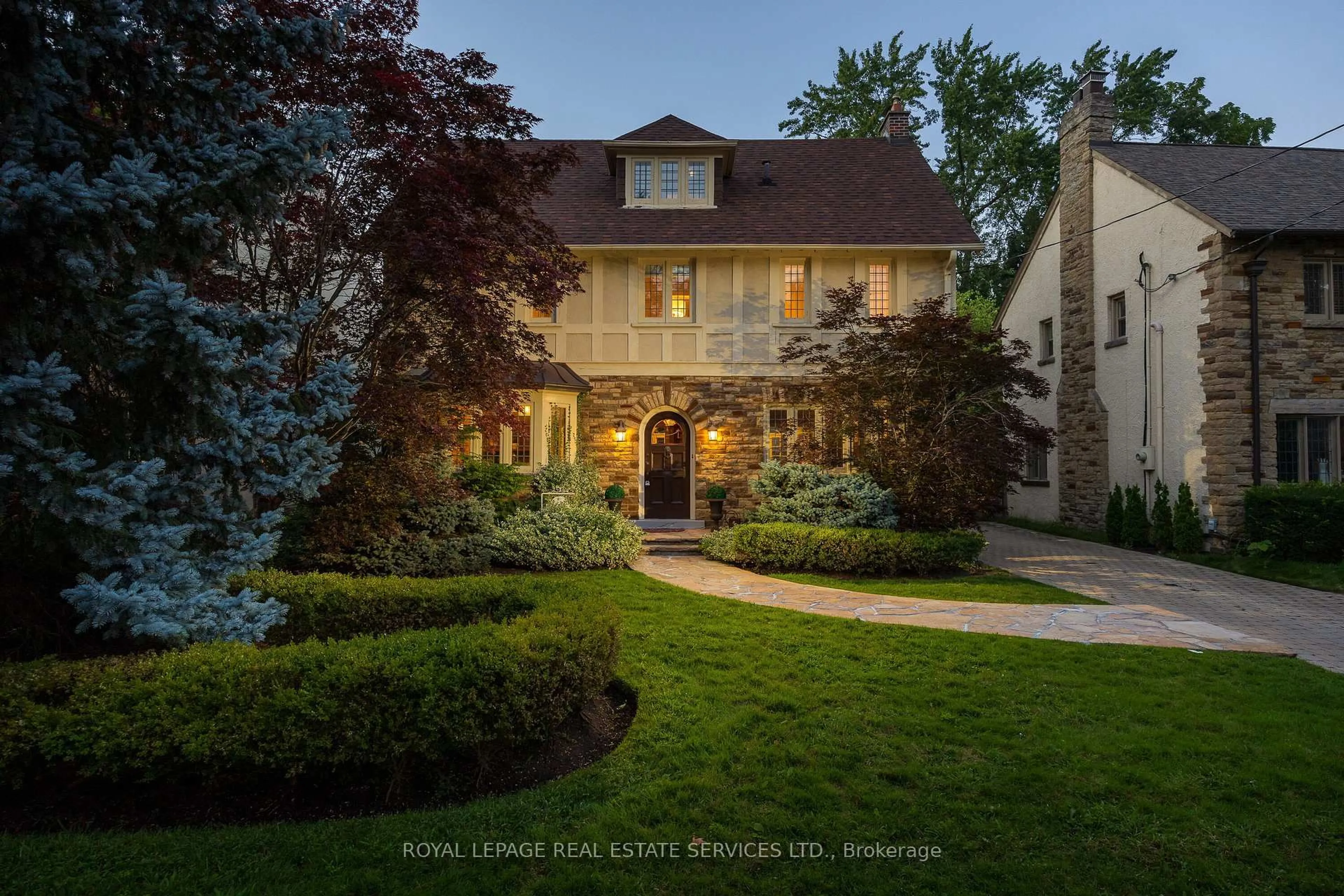 Home with brick exterior material, street for 95 The Kingsway, Toronto Ontario M8X 2T6