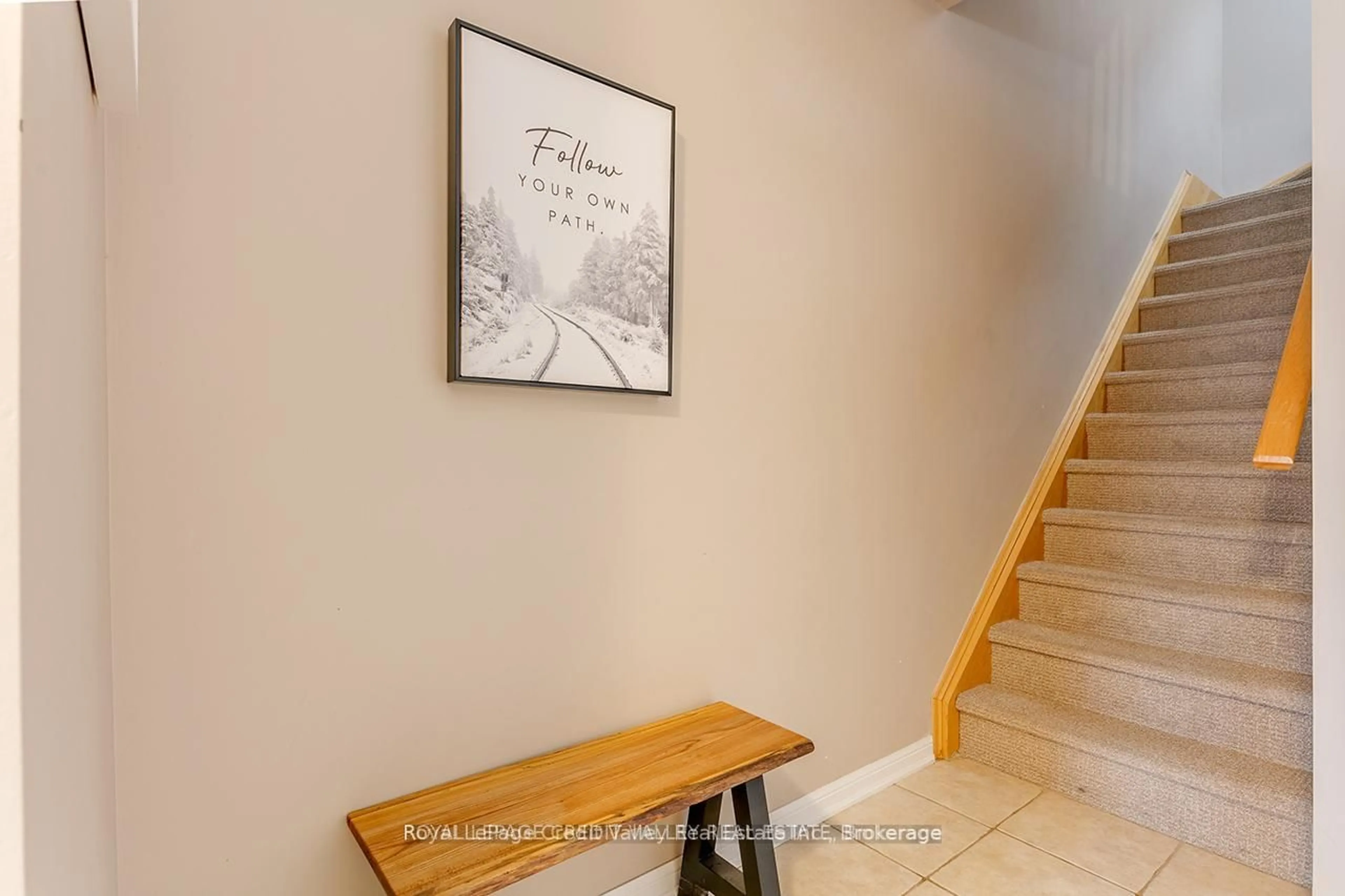 Unknown for 888 Fowles Crt, Milton Ontario L9T 0Z8