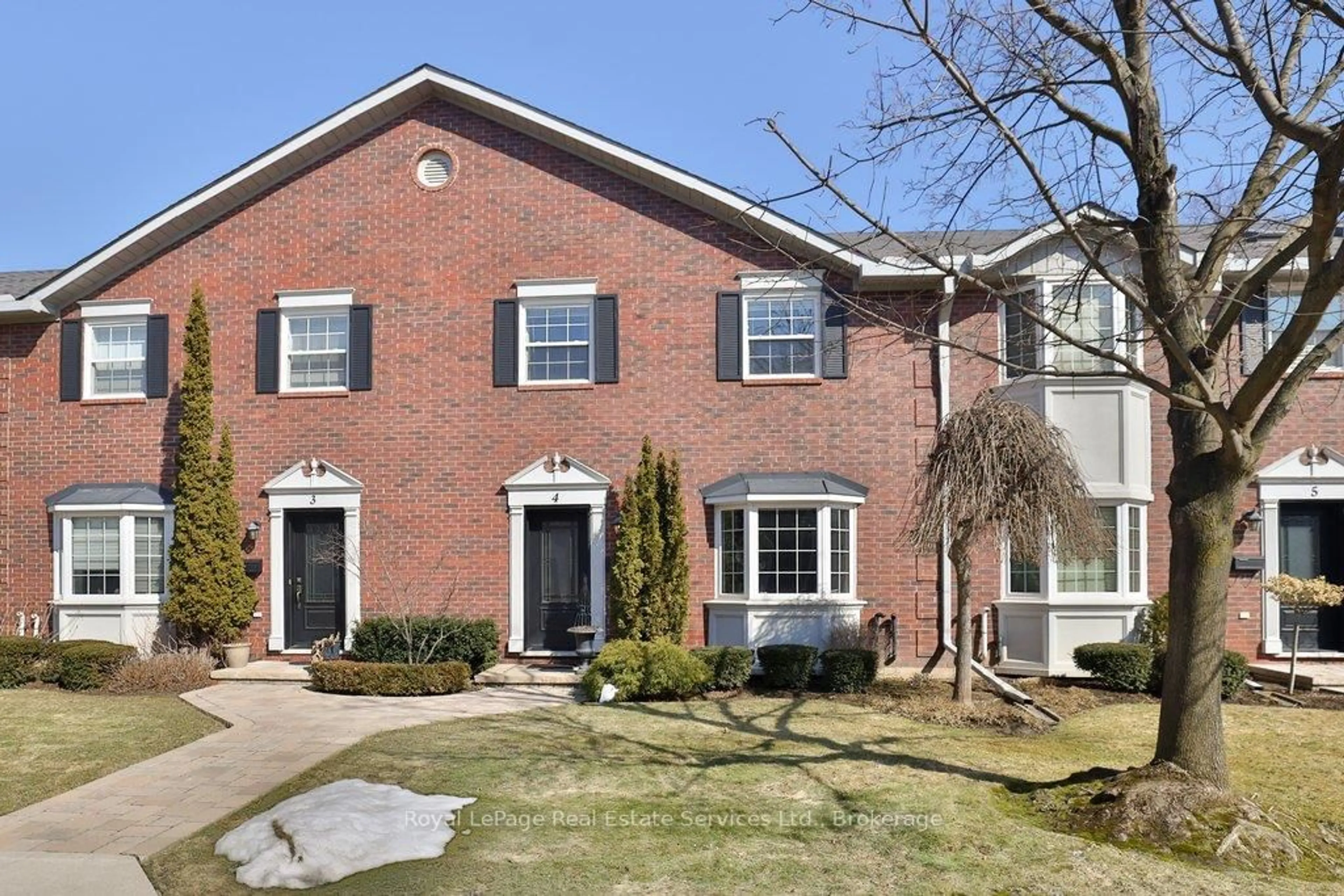 Home with brick exterior material, street for 2407 Woodward Ave #4, Burlington Ontario L7R 4J2