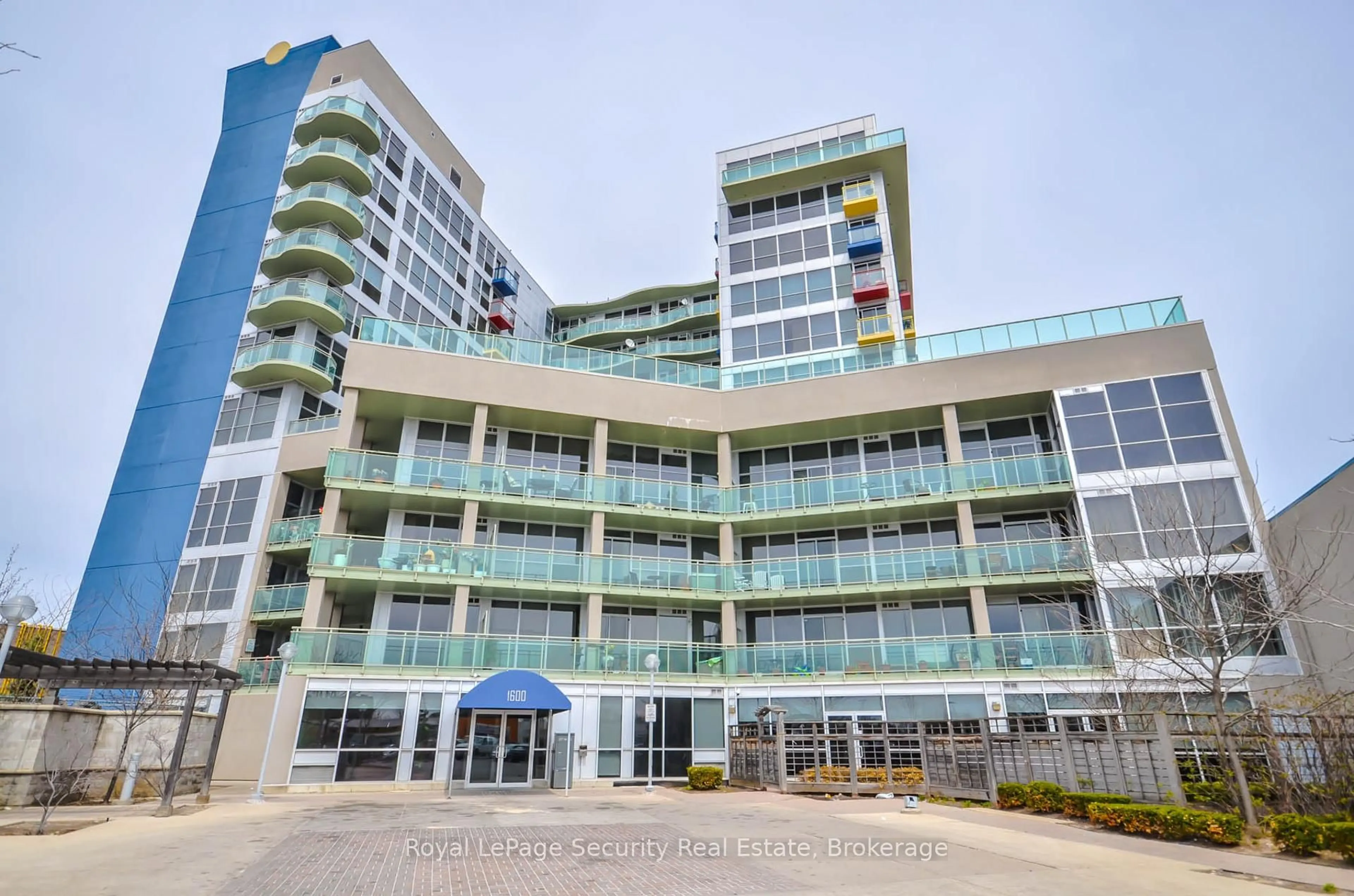 Unknown for 1600 Keele St #911, Toronto Ontario M6N 6J1