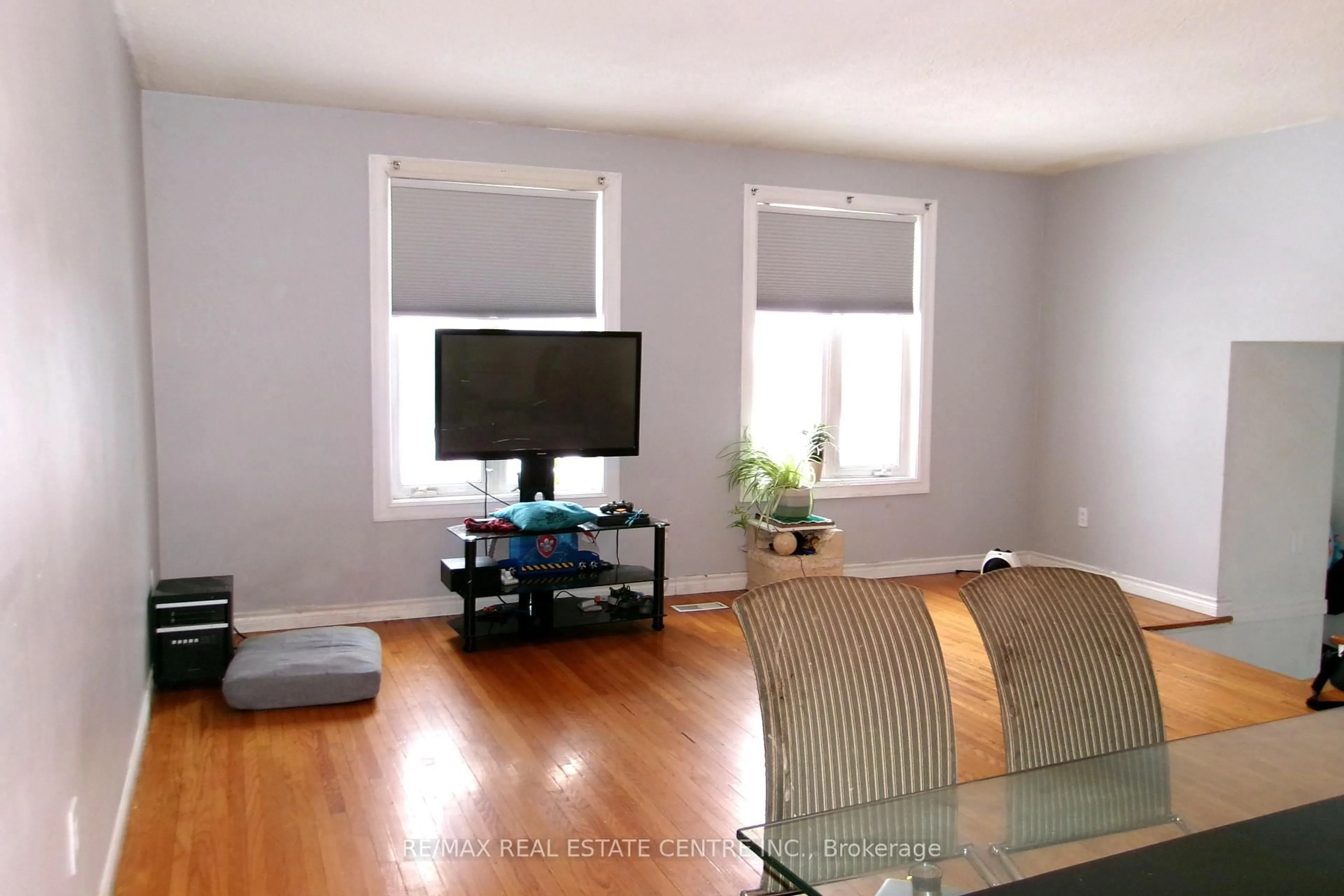 Unknown for 94 Diane Dr, Orangeville Ontario L9W 3N5