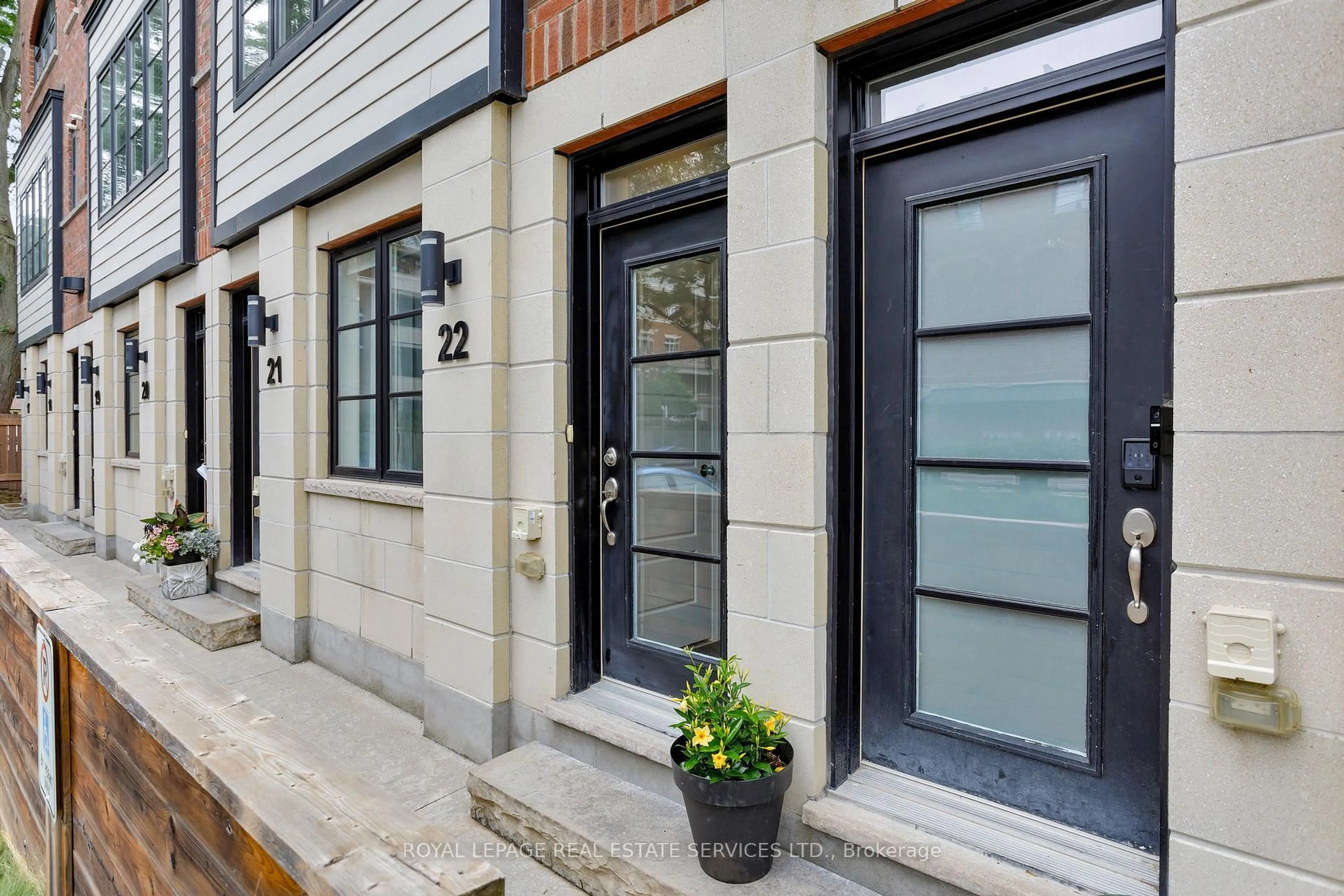 Unknown for 405 Plains Rd #22, Burlington Ontario L7T 2C9