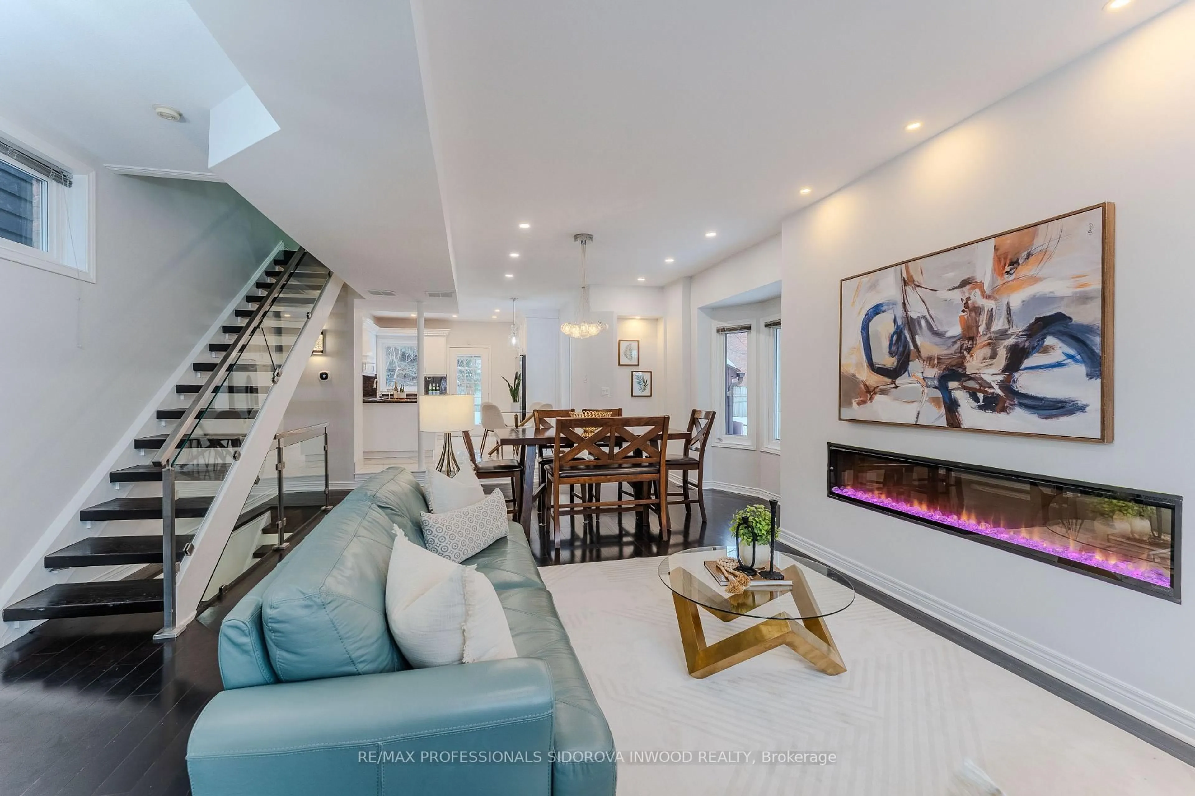 Unknown for 30 Boustead Ave, Toronto Ontario M6R 1Y9