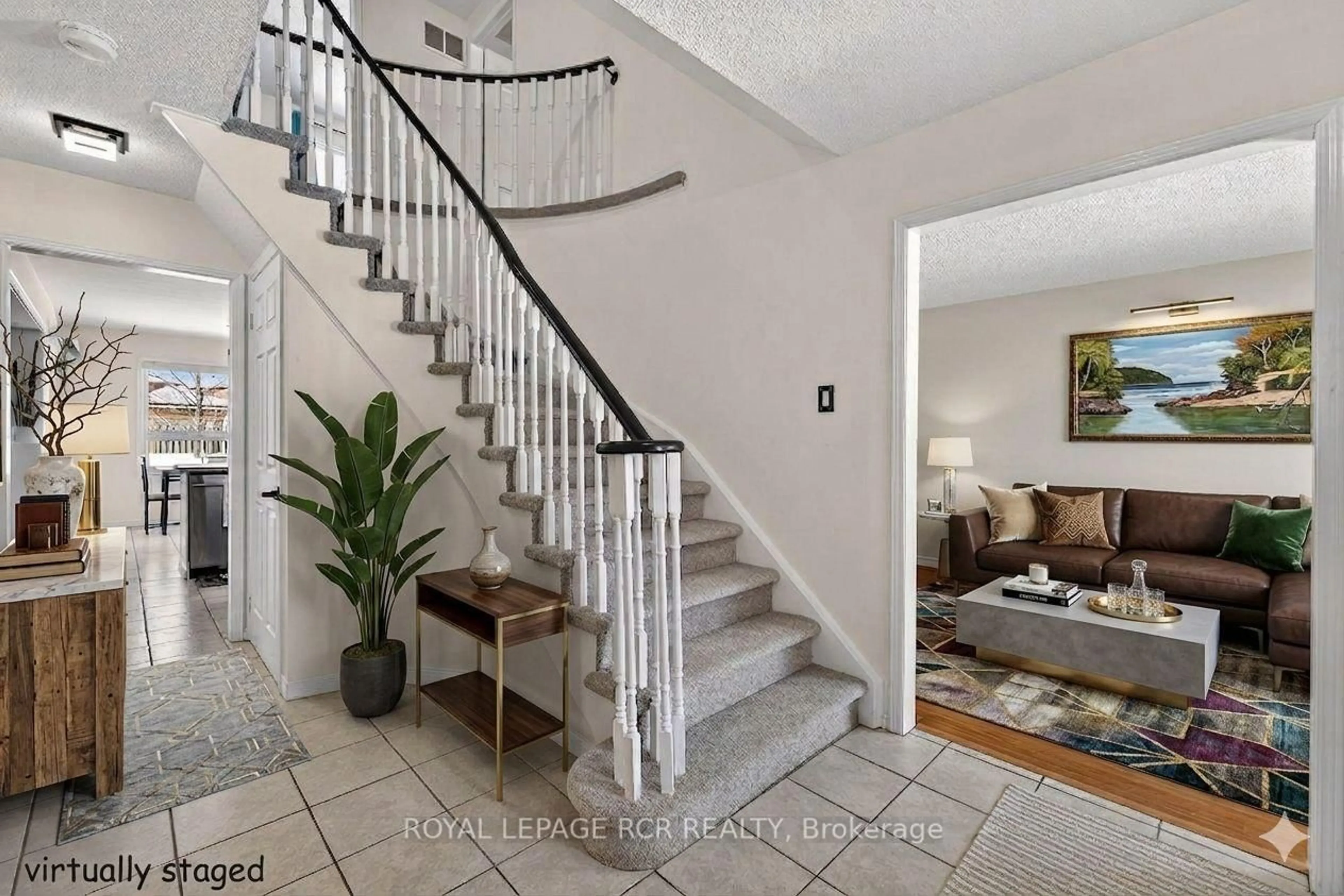 Indoor entryway for 21 Webster Way, Halton Hills Ontario L7G 5J7