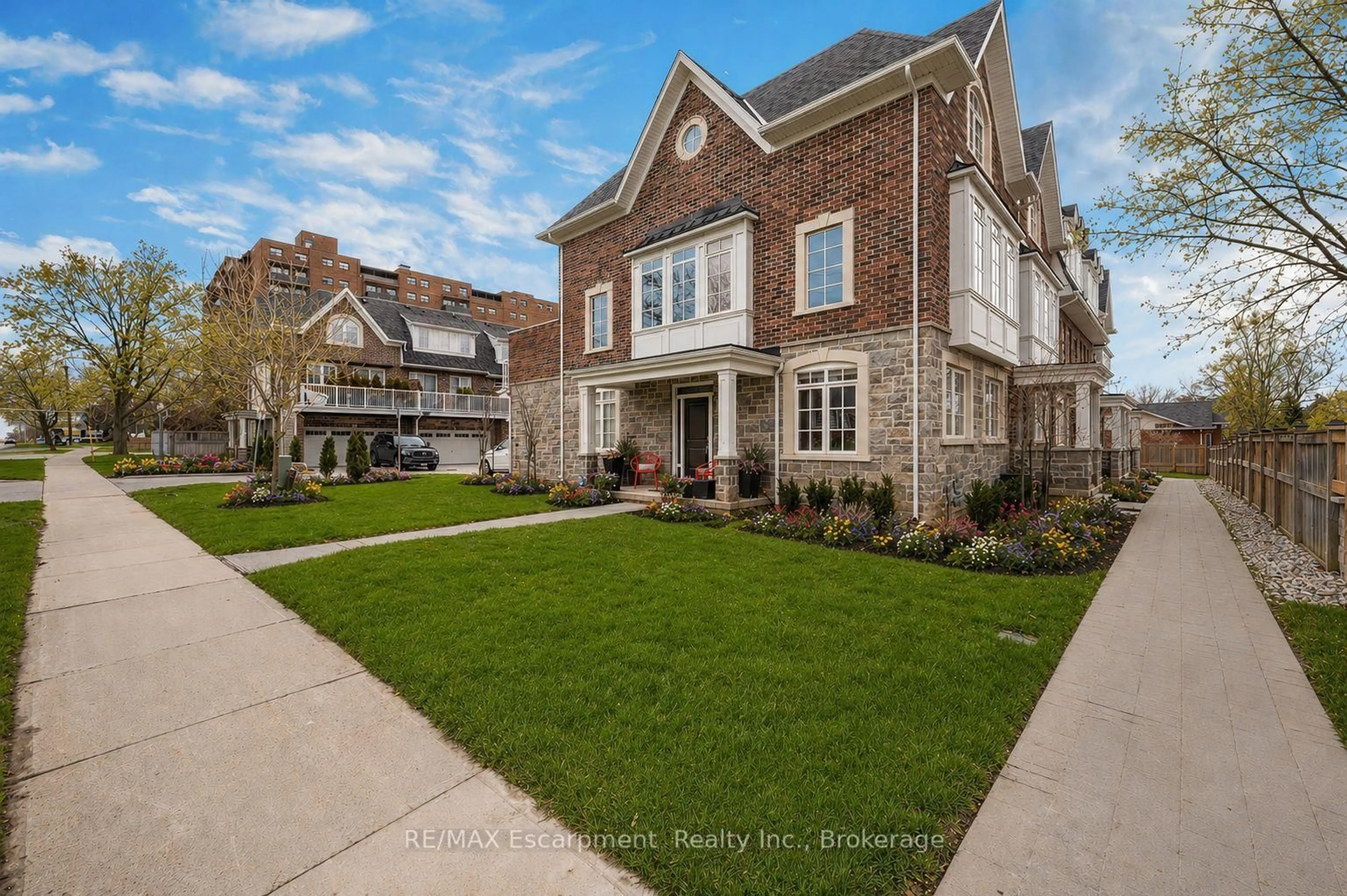 Home with brick exterior material, street for 2362 New St #1, Burlington Ontario L7R 4P8