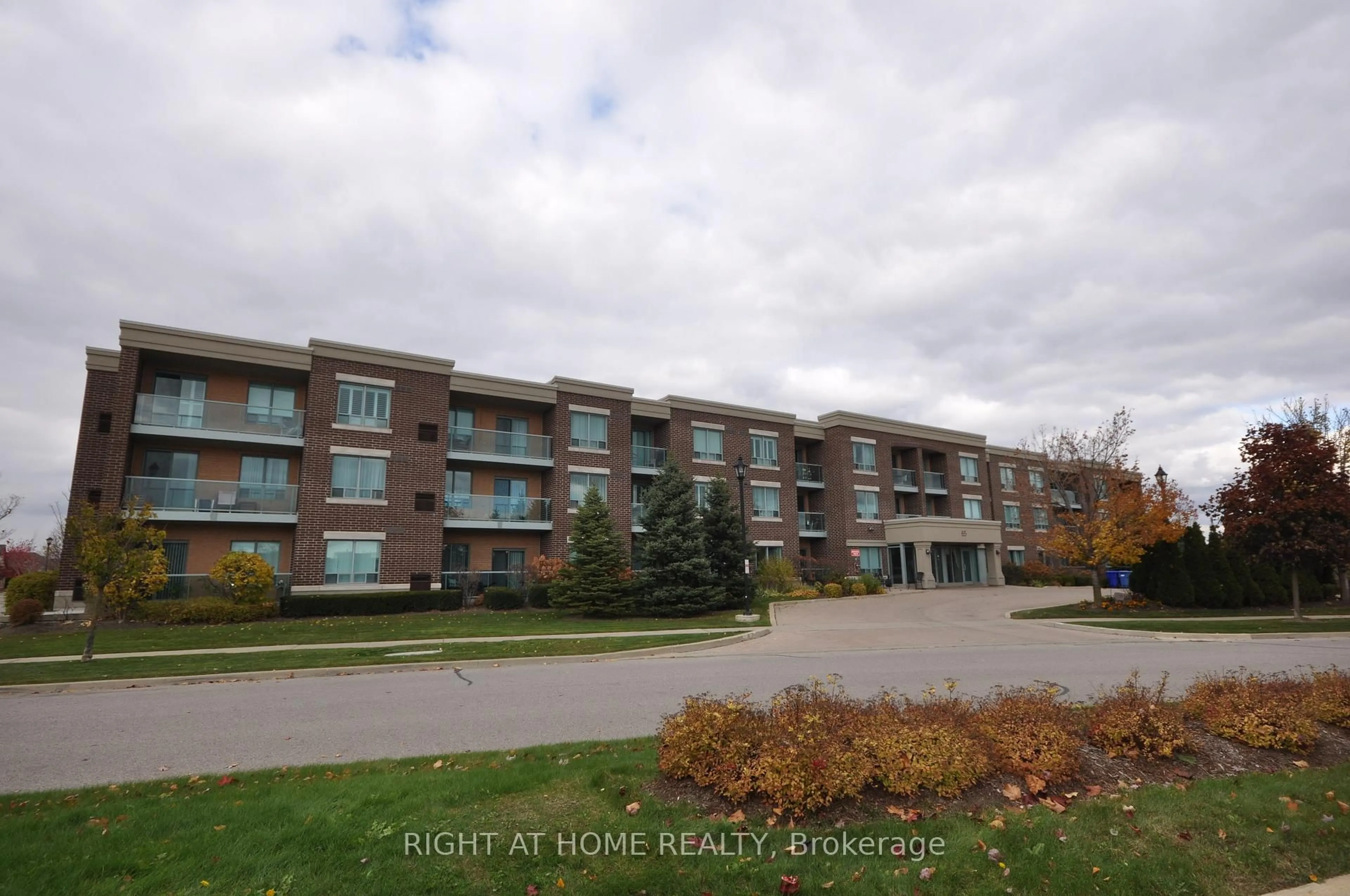 Unknown for 65 Via Rosedale Way #314, Brampton Ontario L6R 3N8