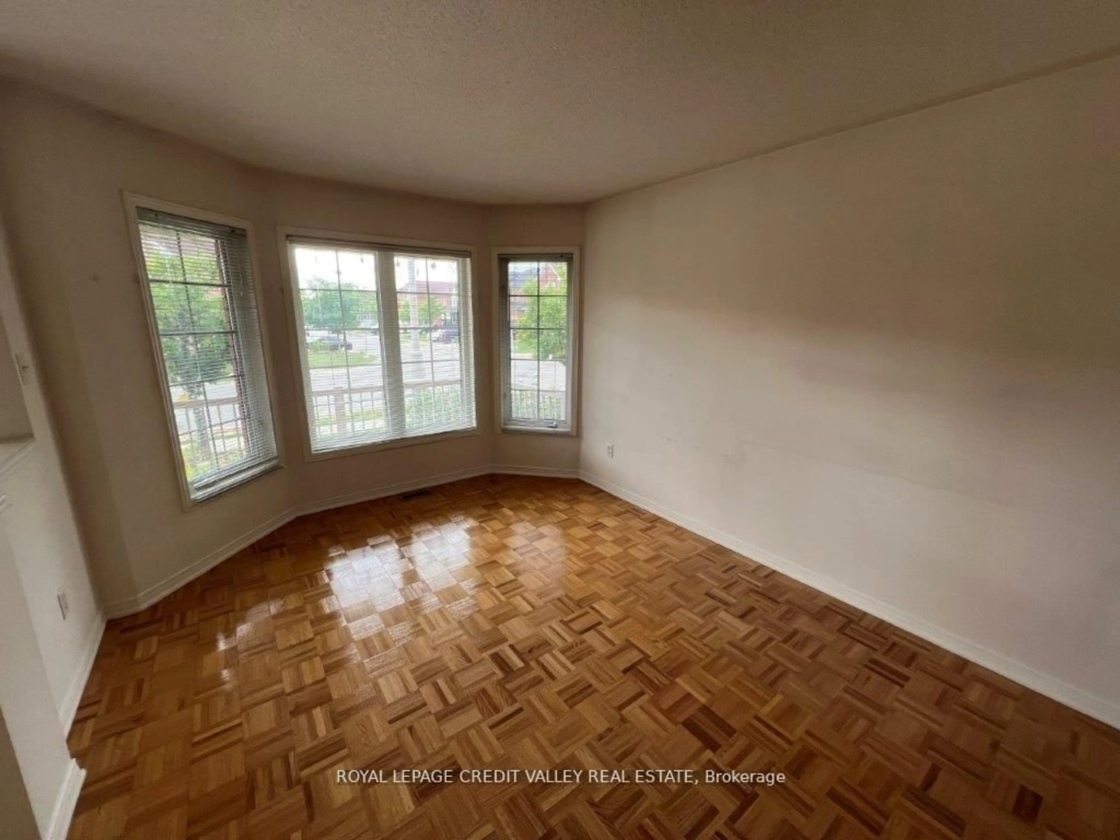 A pic of a room for 44 Australia Dr, Brampton Ontario L6R 3E8