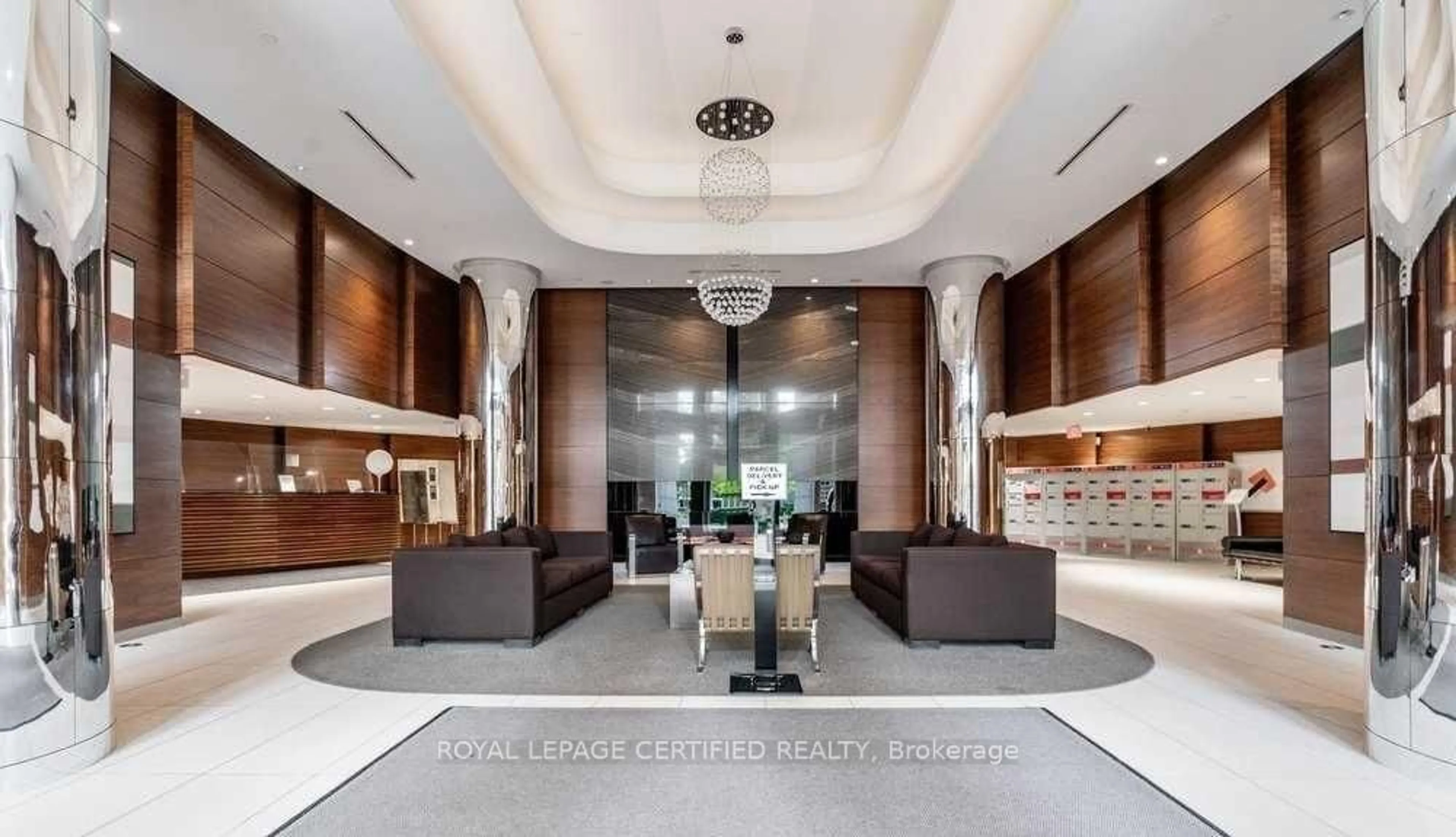 Lobby for 5 Valhalla Inn Rd #809, Toronto Ontario M9B 0B1