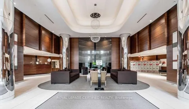 5 Valhalla Inn Rd #809, Toronto 4