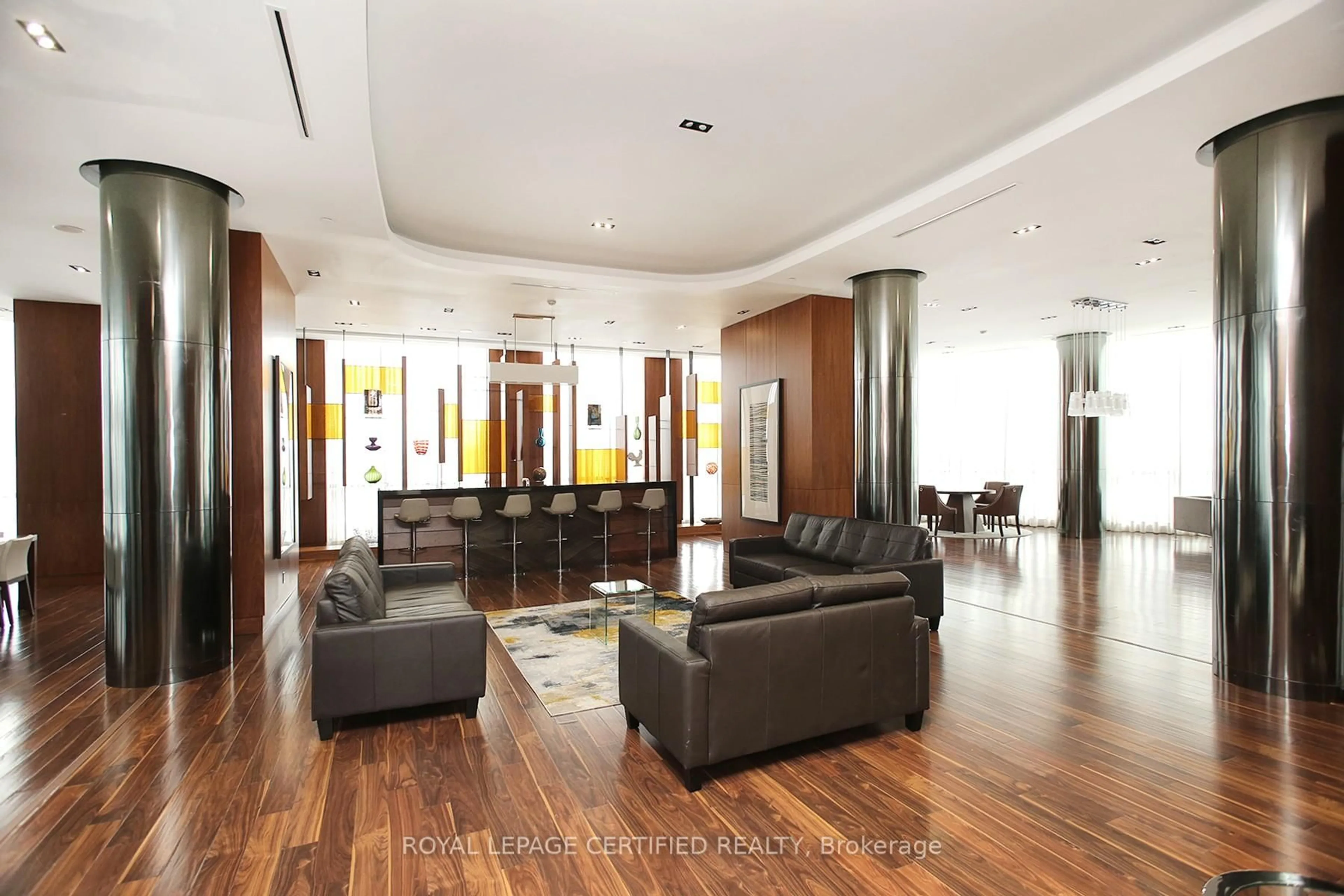 Lobby for 5 Valhalla Inn Rd #809, Toronto Ontario M9B 0B1