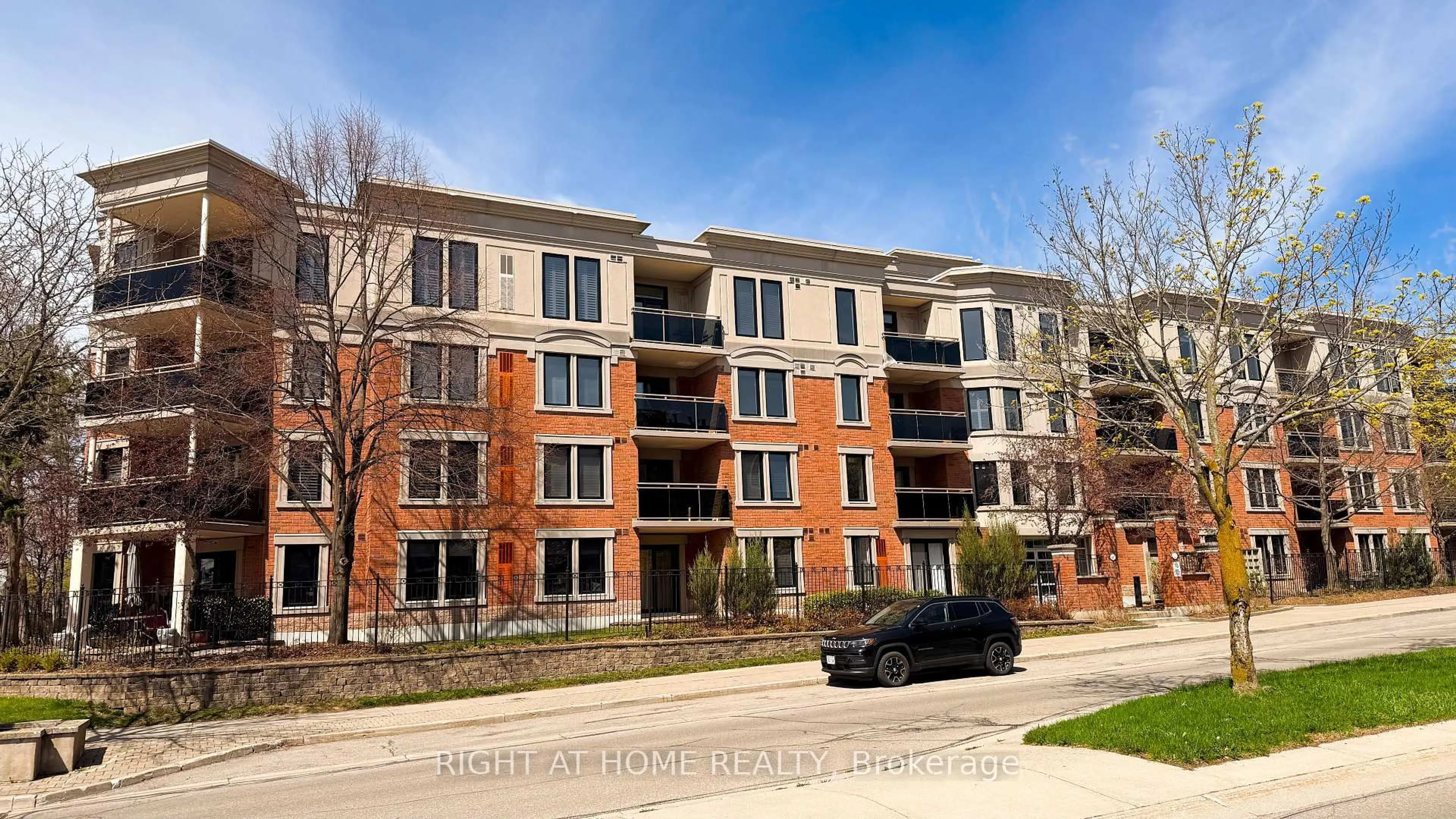 Unknown for 2300 Parkhaven Blvd #308, Oakville Ontario L6H 6V9