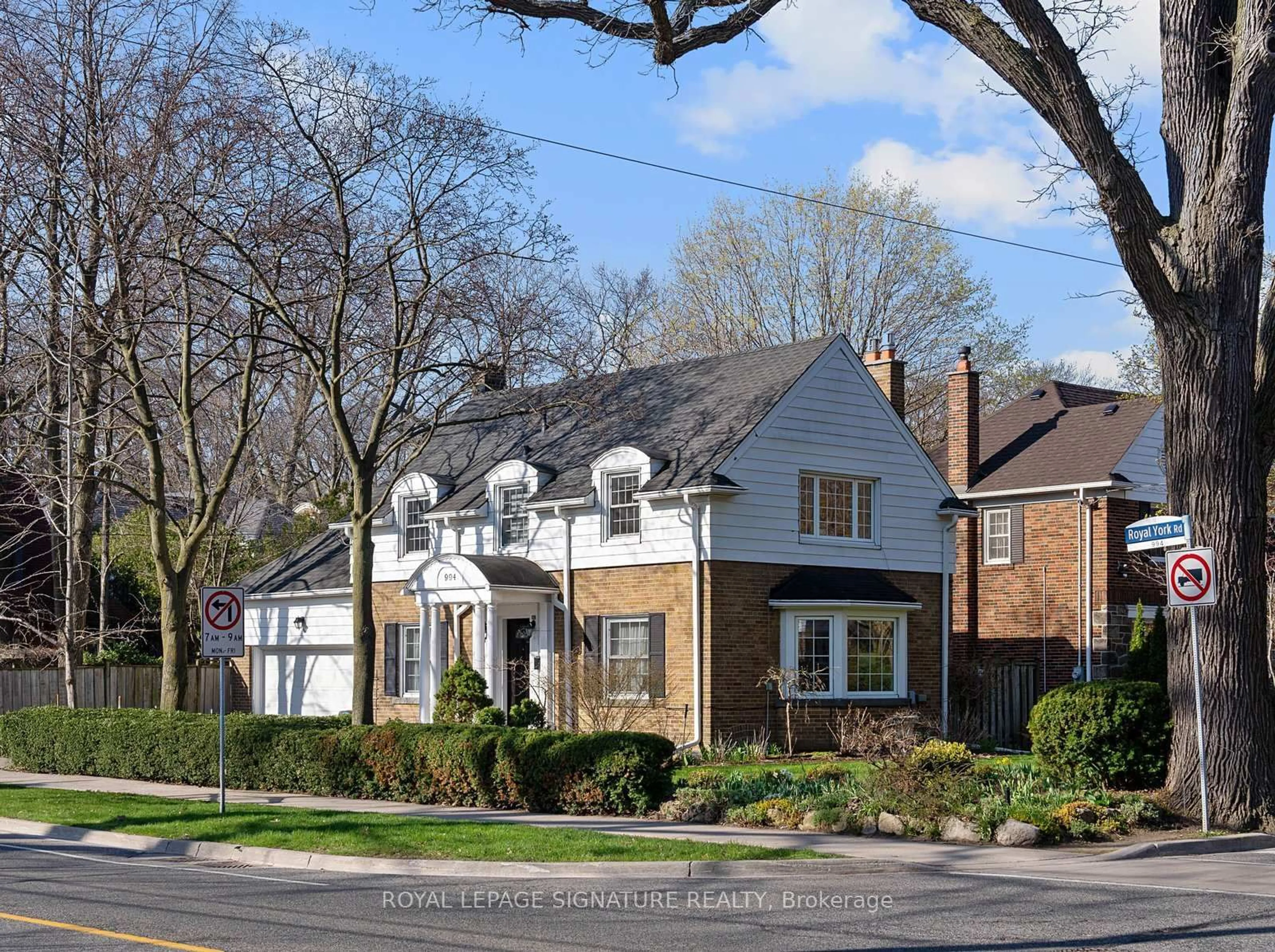 Home with brick exterior material, street for 994 Royal York Rd, Toronto Ontario M8X 2G1