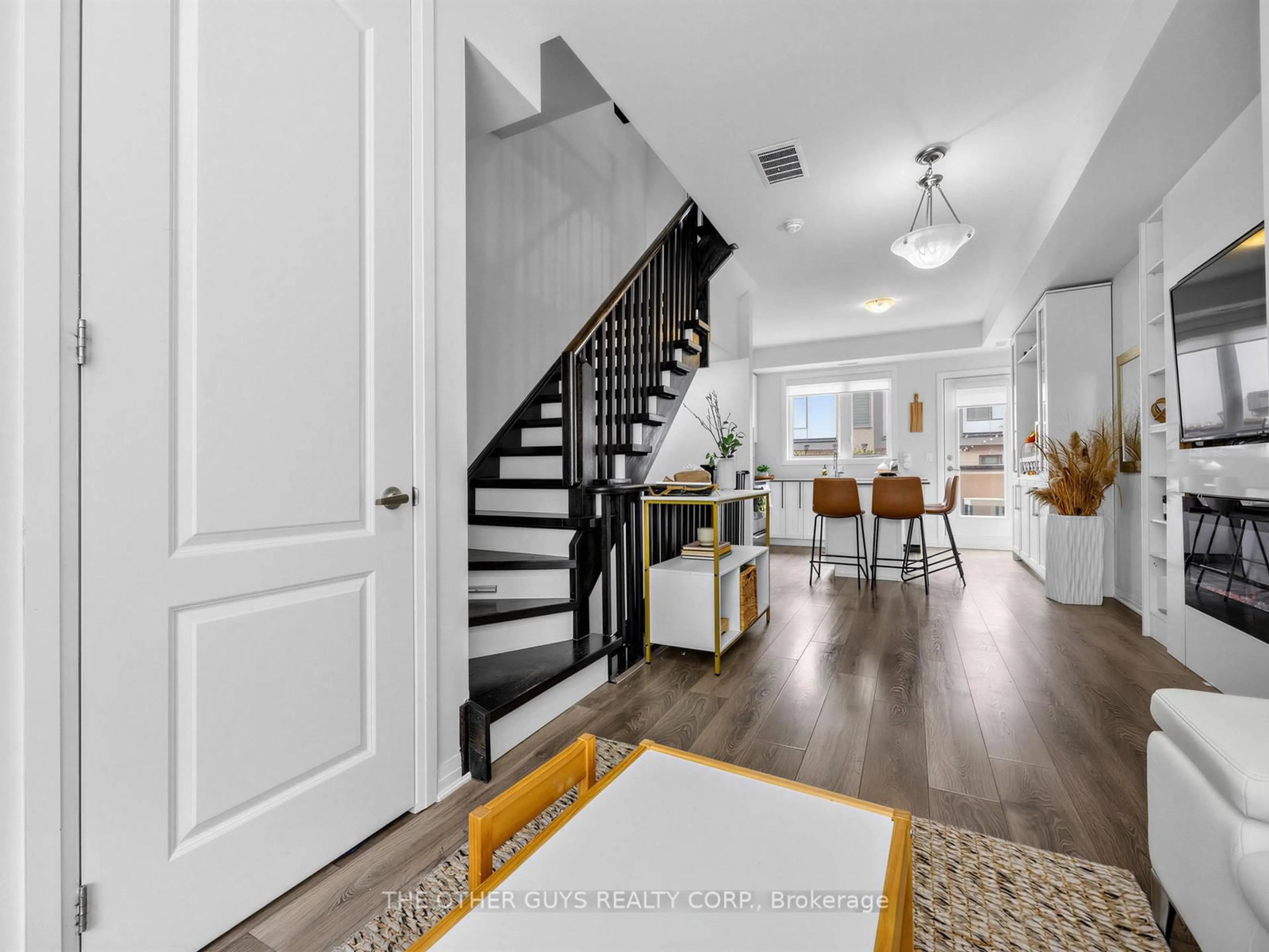 Indoor entryway for 60 Thomas Mulholland Dr #3, Toronto Ontario M3K 0A6