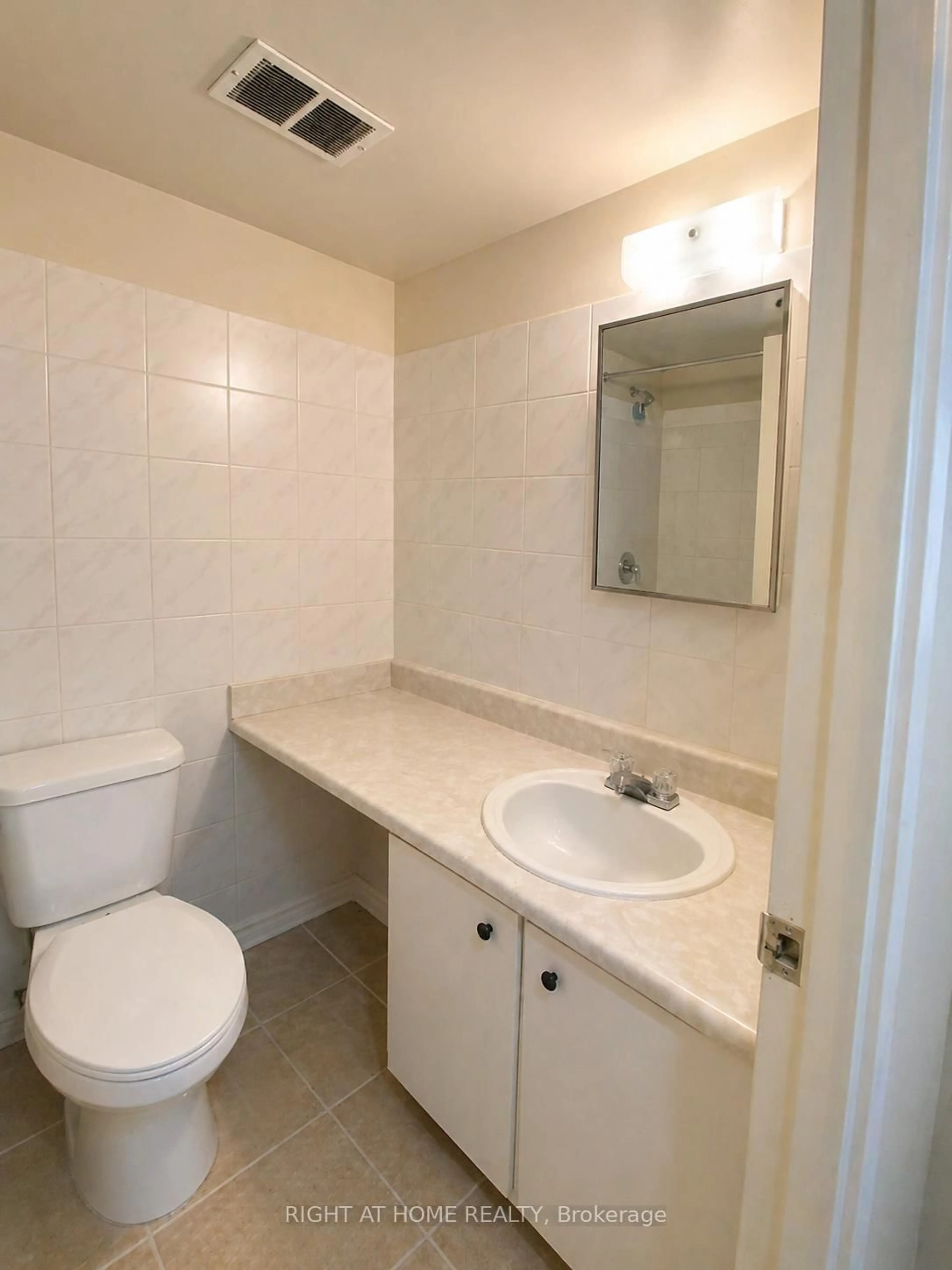 Unknown for 4673 Jane St #811, Toronto Ontario M3N 2L1