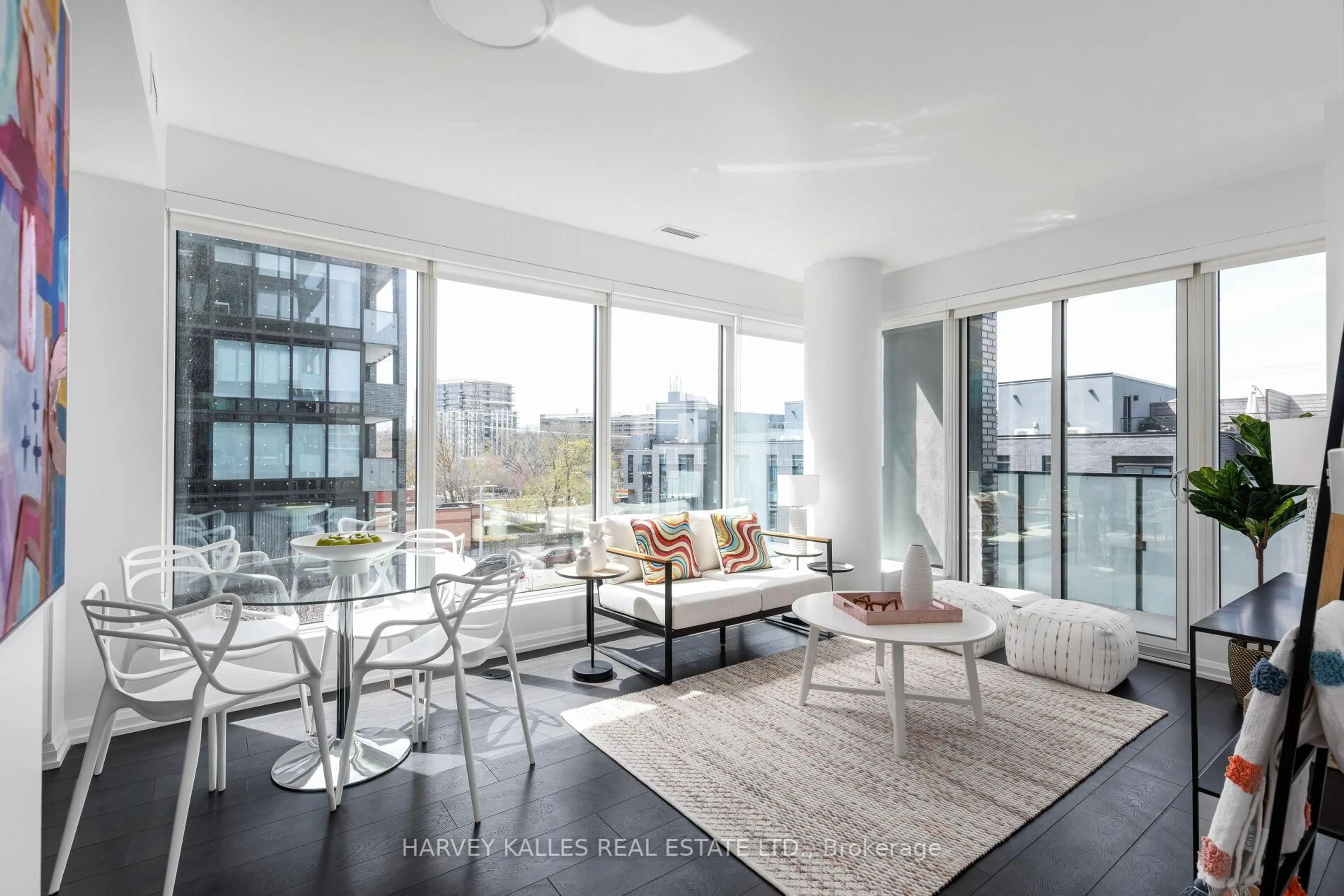 Unknown for 4208 Dundas St #301, Toronto Ontario M8X 0B2