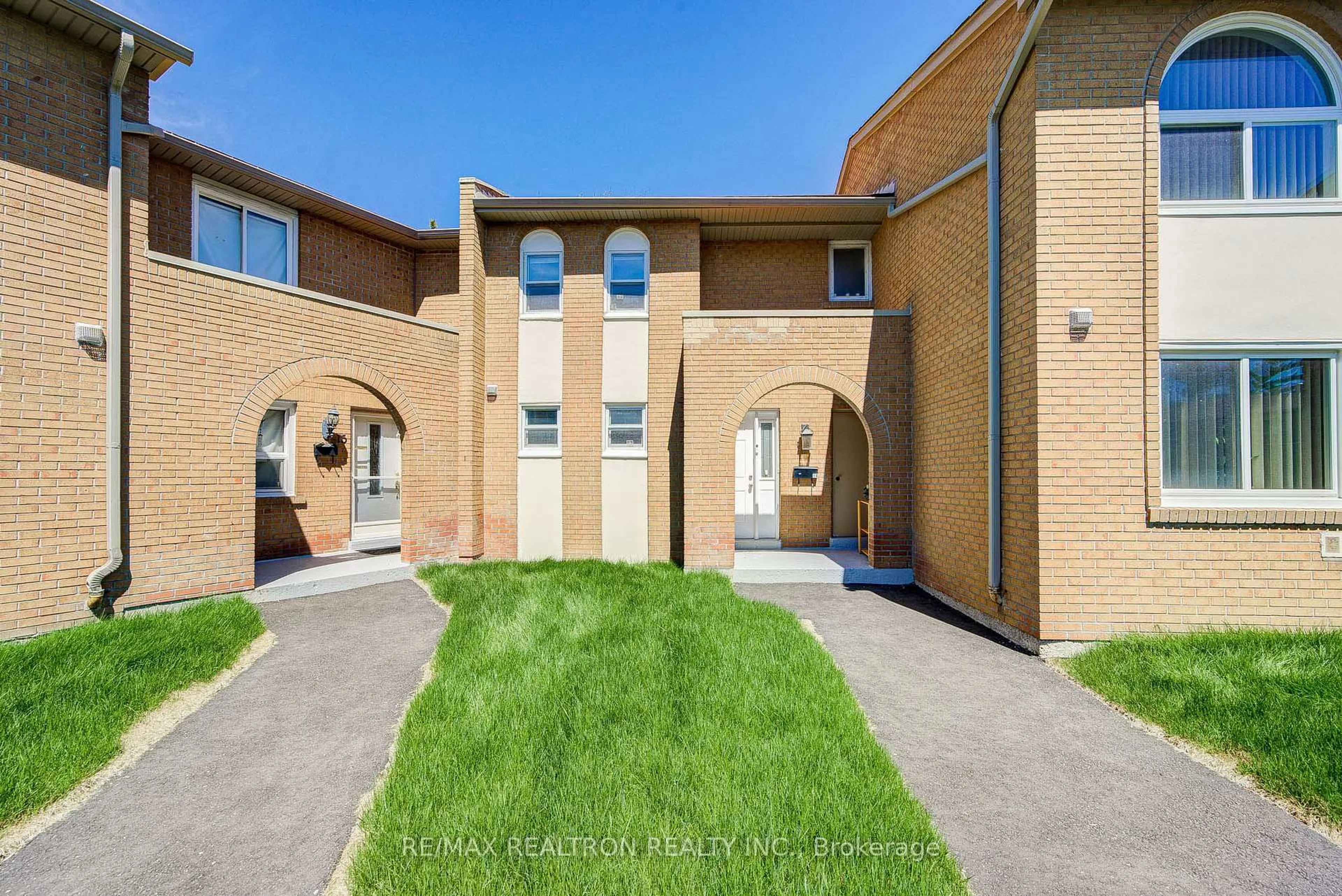 Unknown for 1180 Mississauga Valley Blvd #14, Mississauga Ontario L5A 3M9