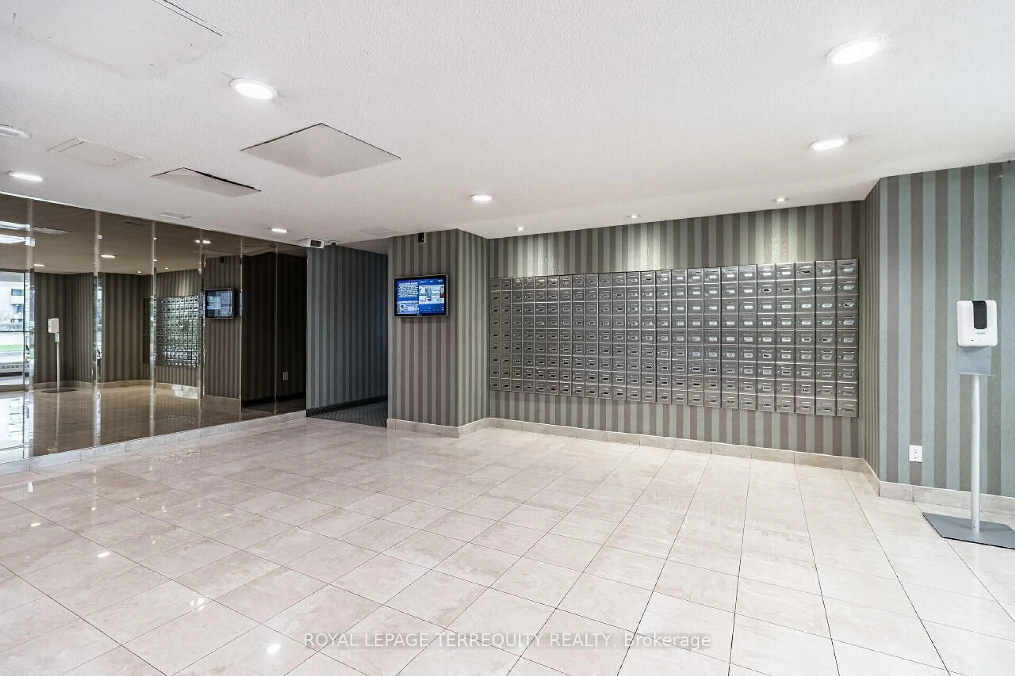 Unknown for 299 Mill Rd #210, Toronto Ontario M9C 4V9