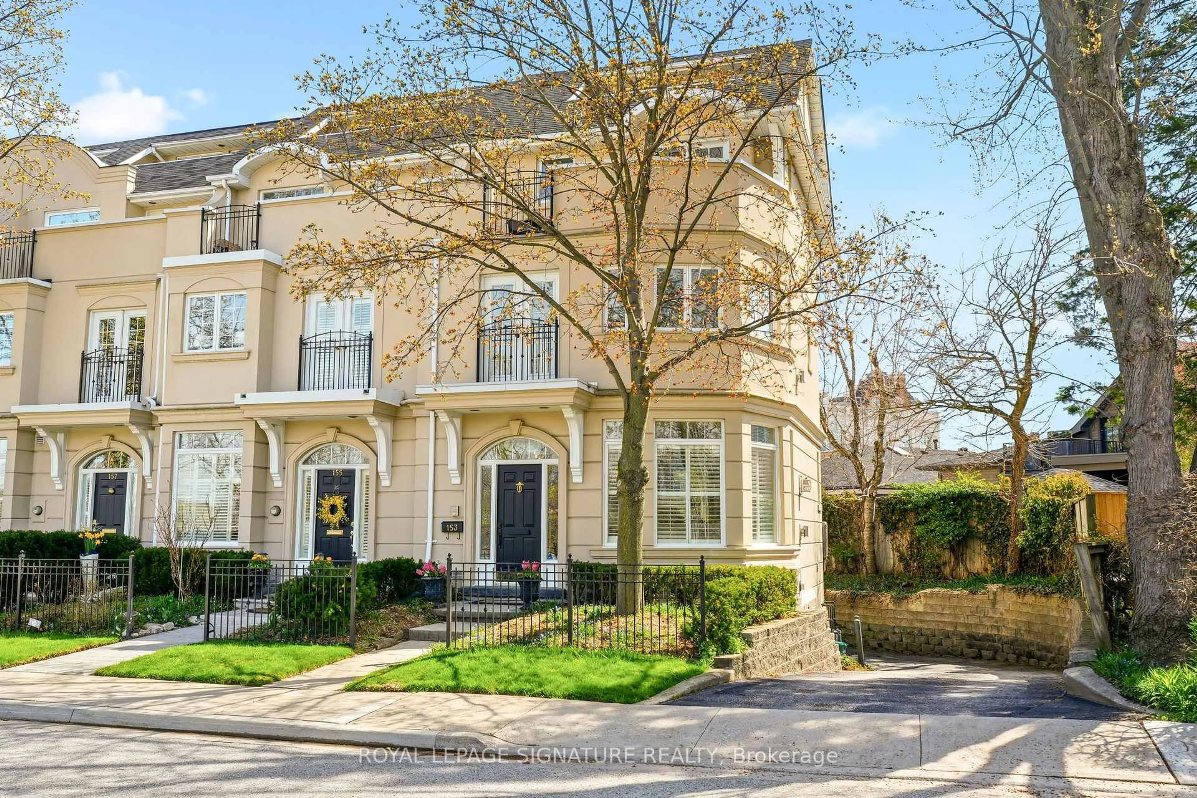 Home with brick exterior material, street for 153 Dunn St, Oakville Ontario L6J 3E4