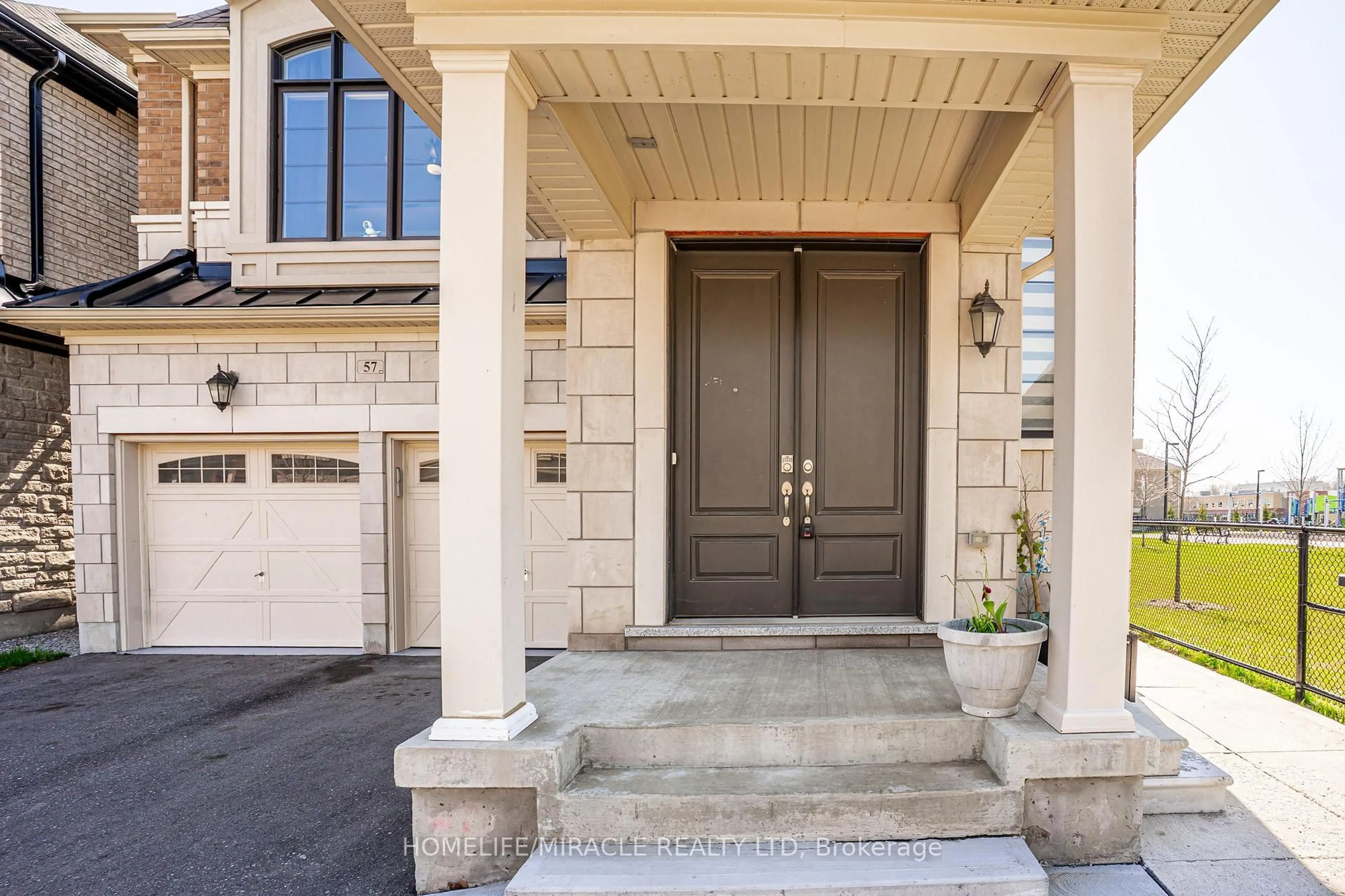 Indoor entryway for 57 Brent Stephens Way, Brampton Ontario L7A 5B5