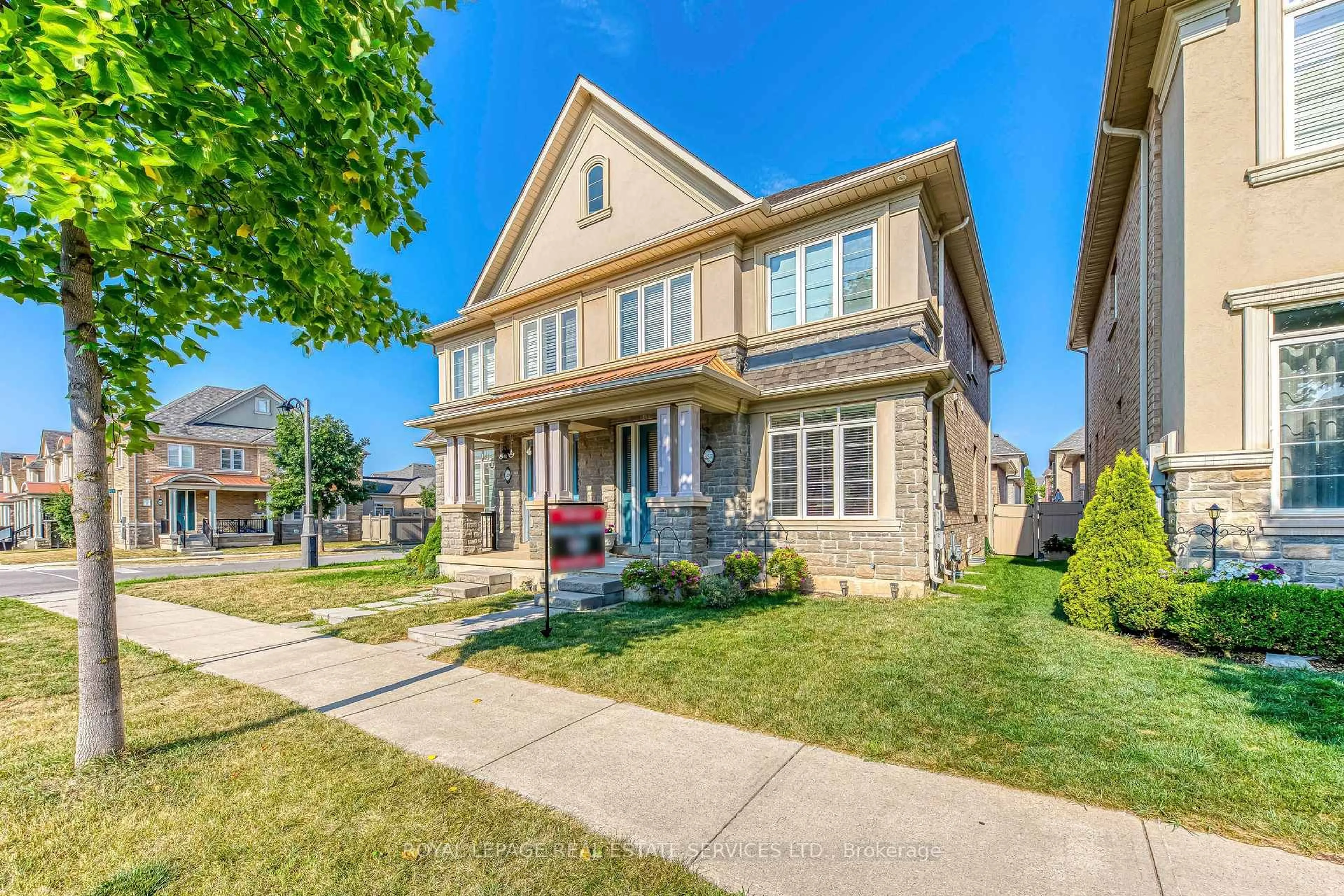 Home with brick exterior material, street for 527 SIXTEEN MILE Dr, Oakville Ontario L6M 0P7