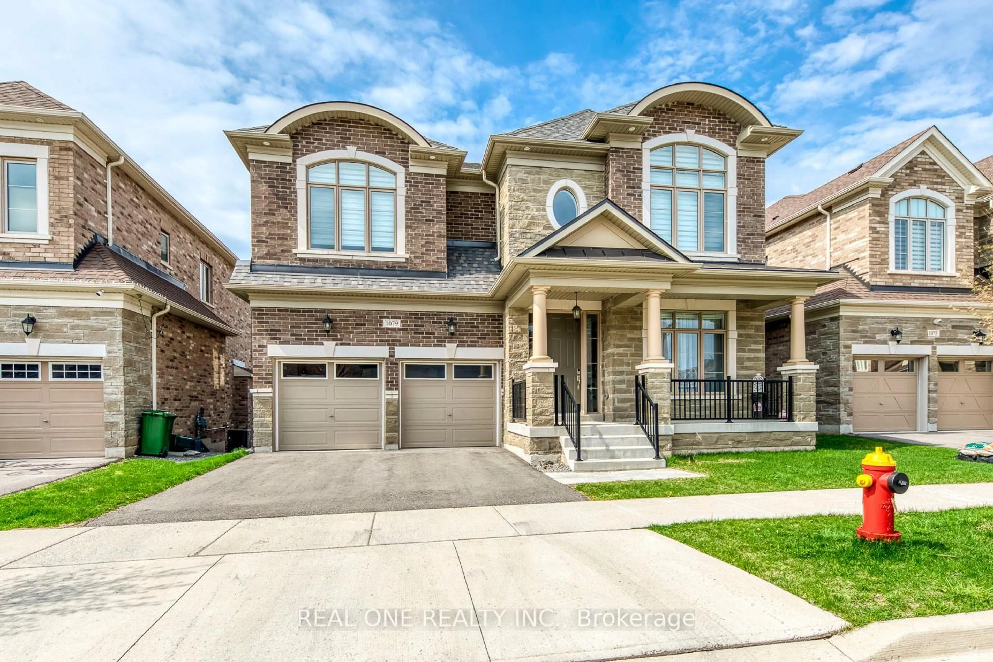Home with brick exterior material, street for 1079 John Laird Circ, Oakville Ontario L6H 3R5