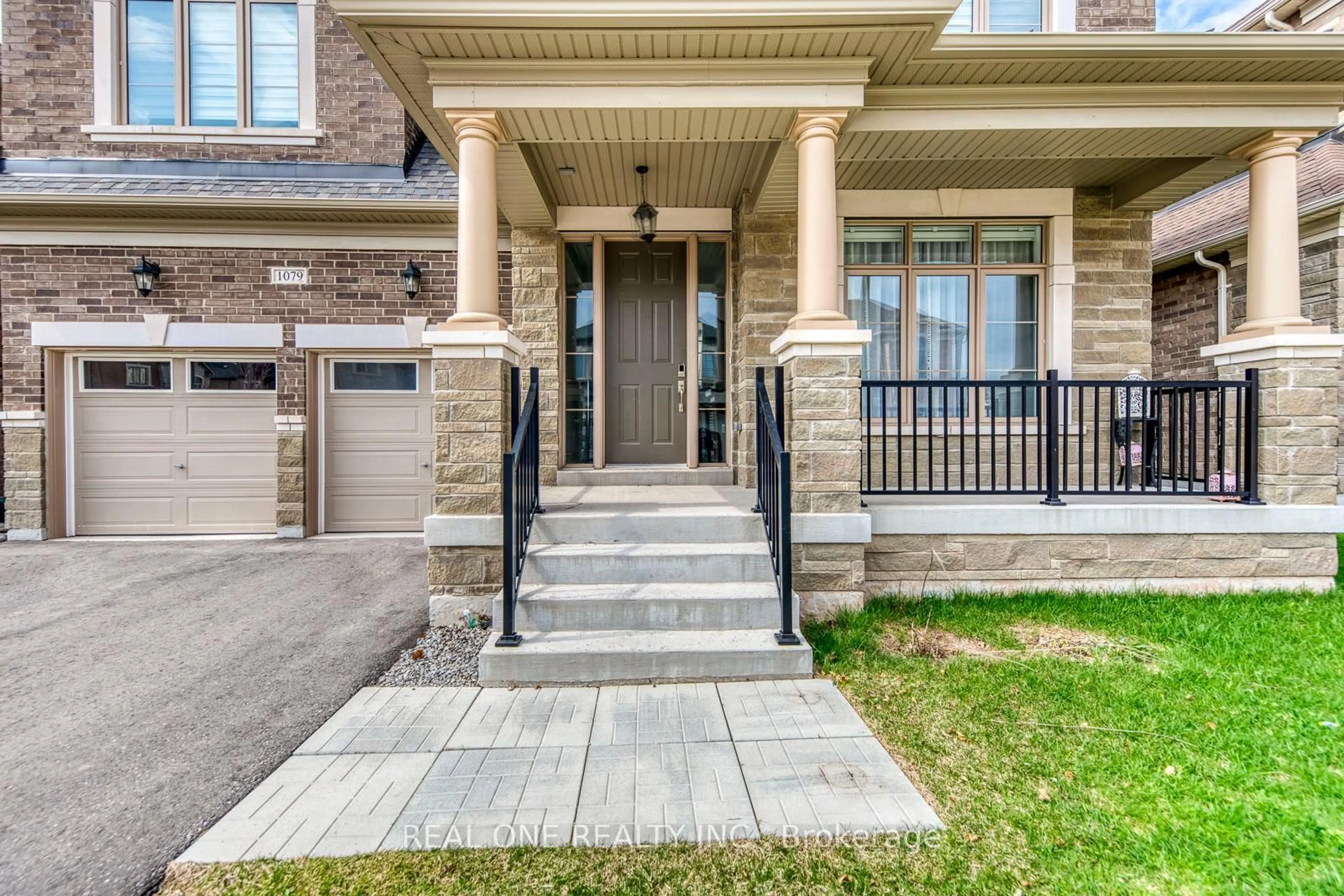 Home with brick exterior material, street for 1079 John Laird Circ, Oakville Ontario L6H 3R5