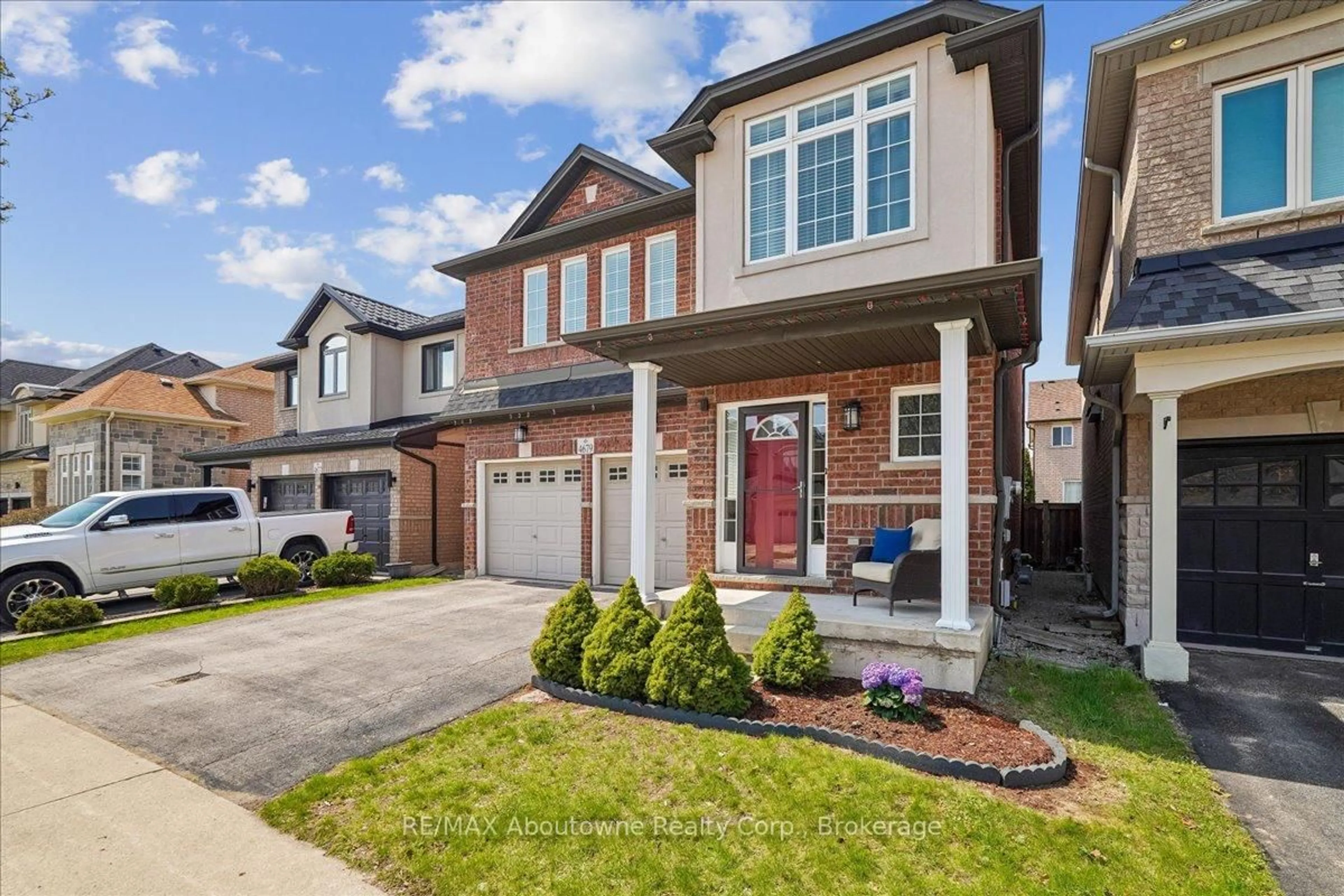 Home with brick exterior material, street for 4679 Webb St, Burlington Ontario L7M 0E3