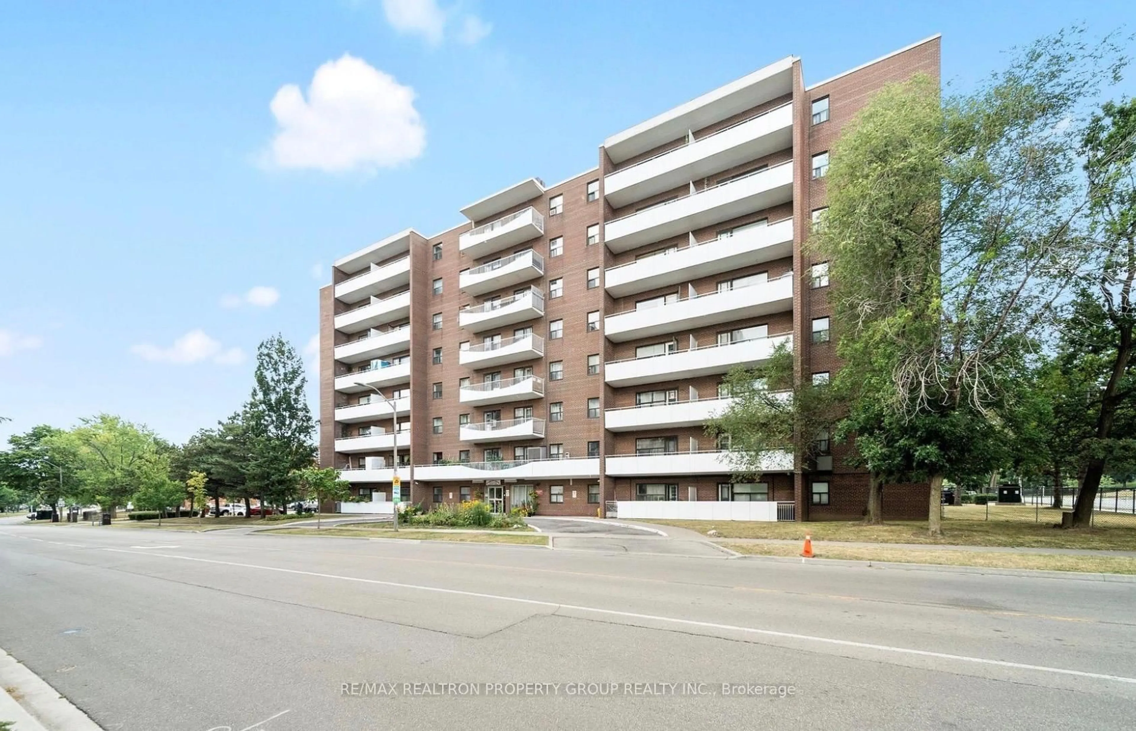 Unknown for 3320 Fieldgate Dr #704, Mississauga Ontario L4X 2J2