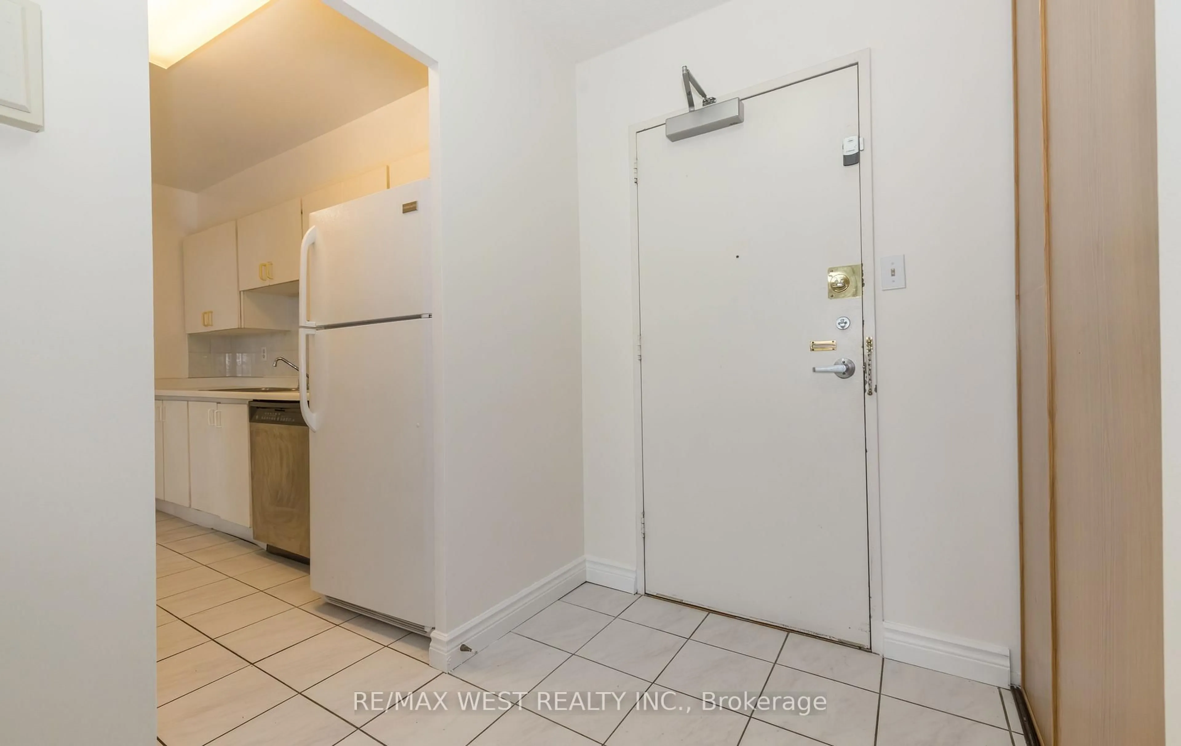 Standard kitchen, floor is not visible for 85 Emmett Ave #1503, Toronto Ontario M6M 5A2
