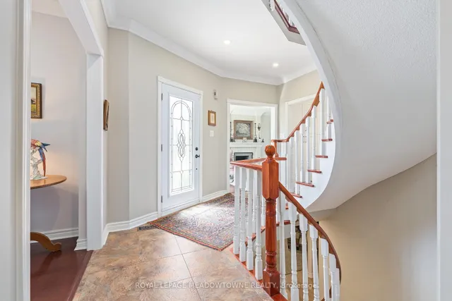 16 Oak Ridge Dr, Halton Hills 5