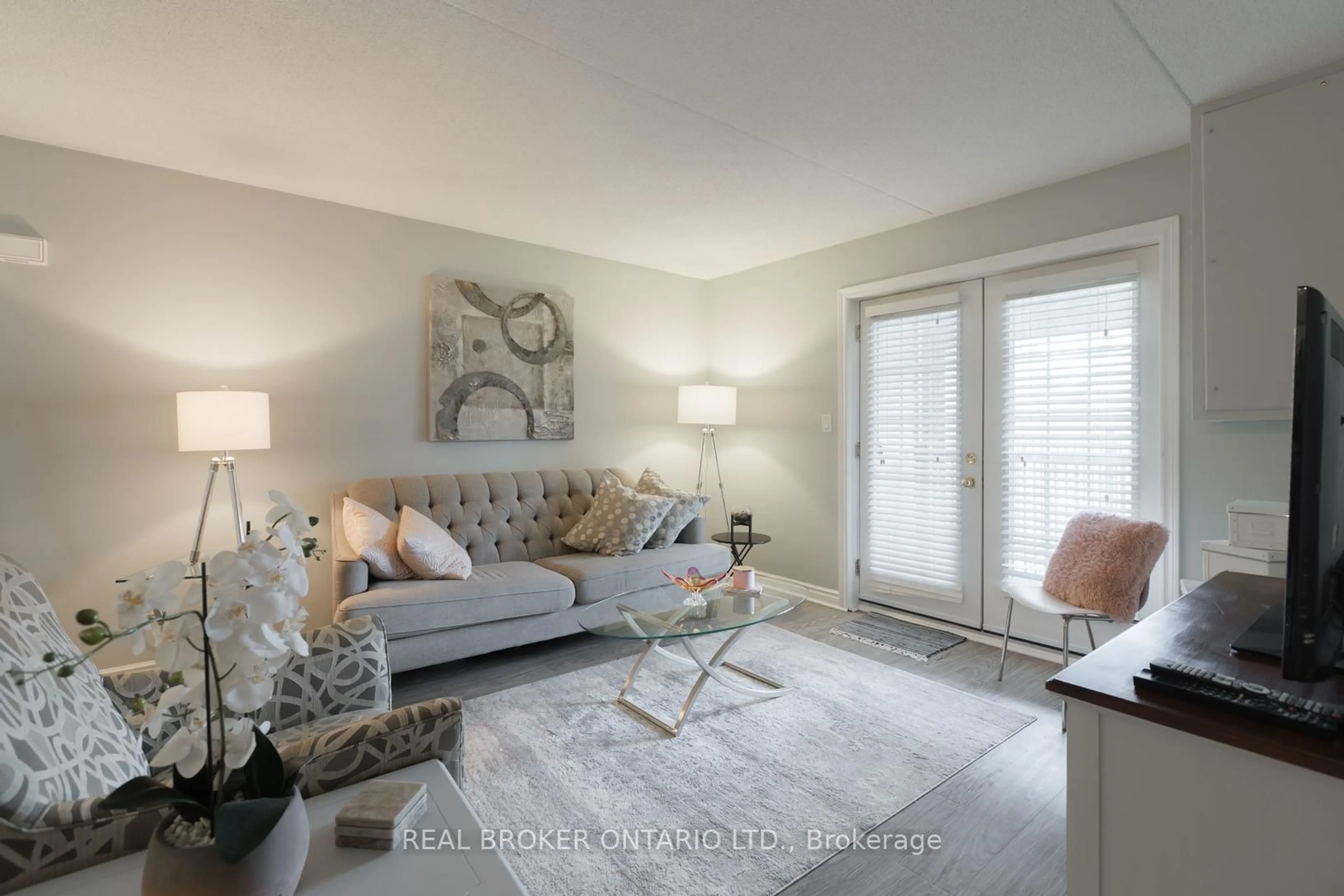 Living room with furniture, unknown for 2040 Cleaver Ave #218, Burlington Ontario L7M 4C4