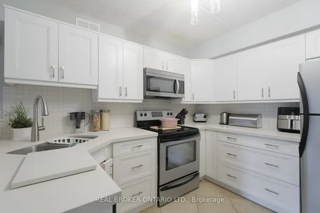 2040 Cleaver Ave #218, Burlington 5