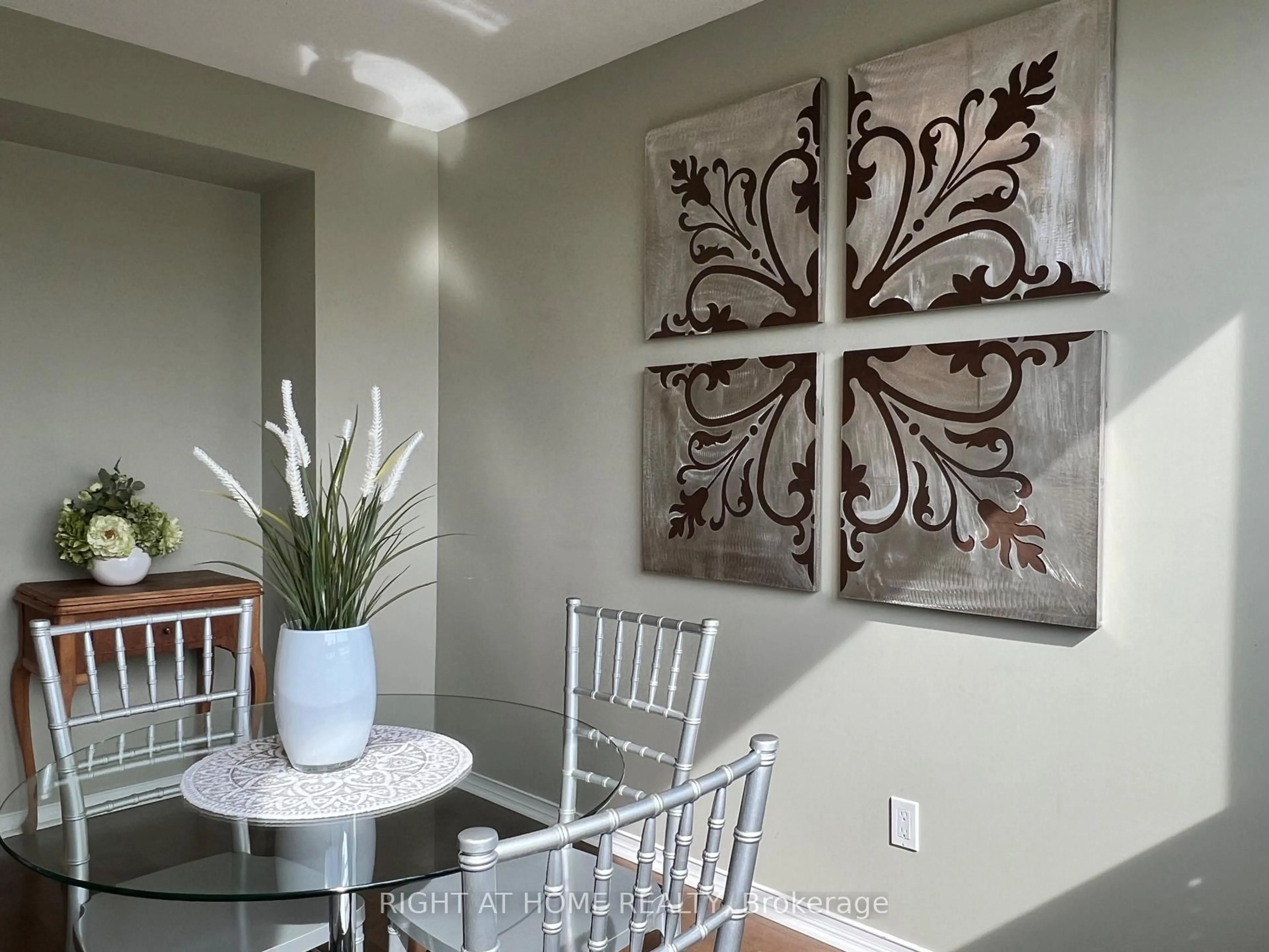 Unknown for 100 Millside Dr #507, Milton Ontario L9T 5E2