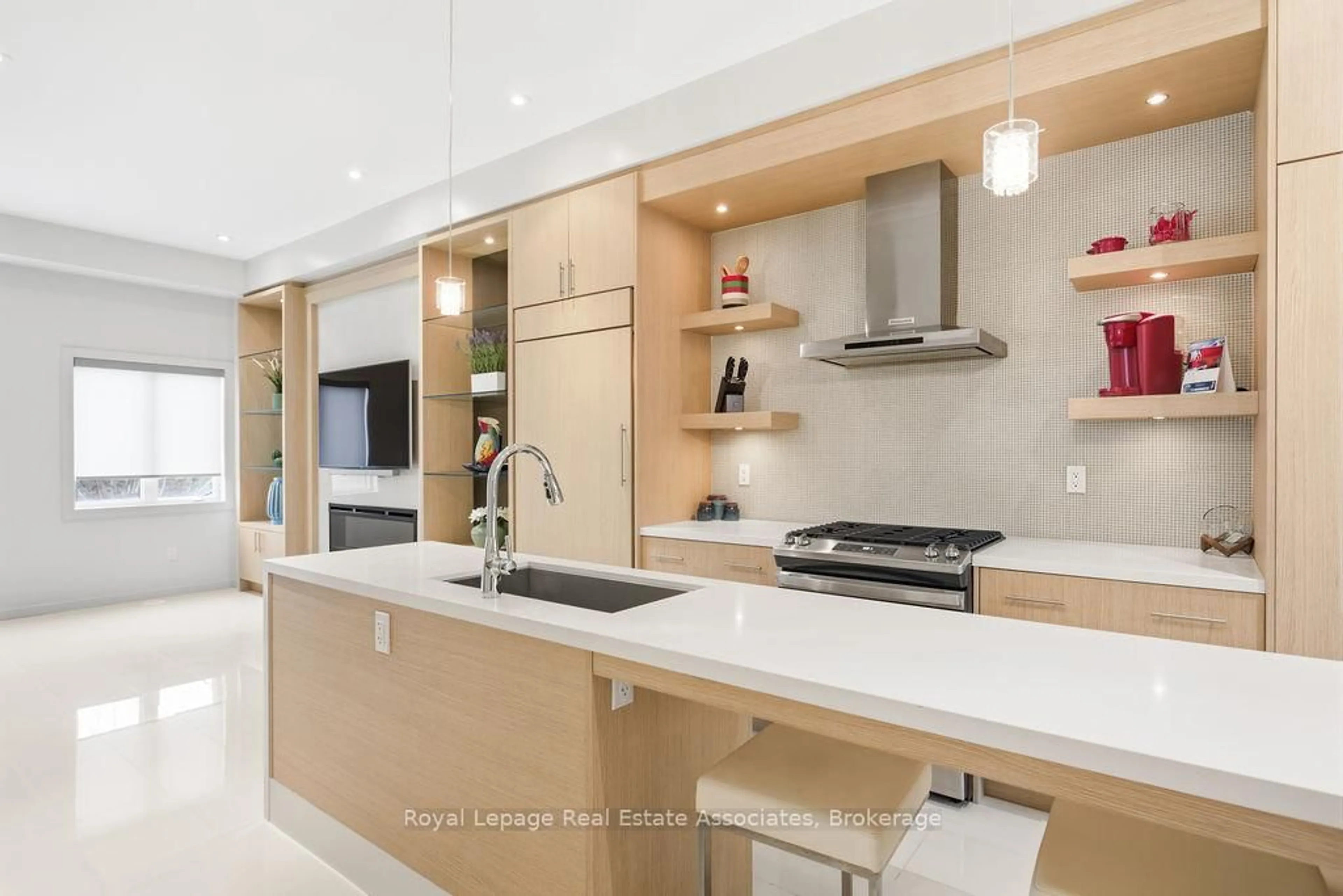 Contemporary kitchen, ceramic/tile floor for 228 Vellwood Common, Oakville Ontario L6L 0E8