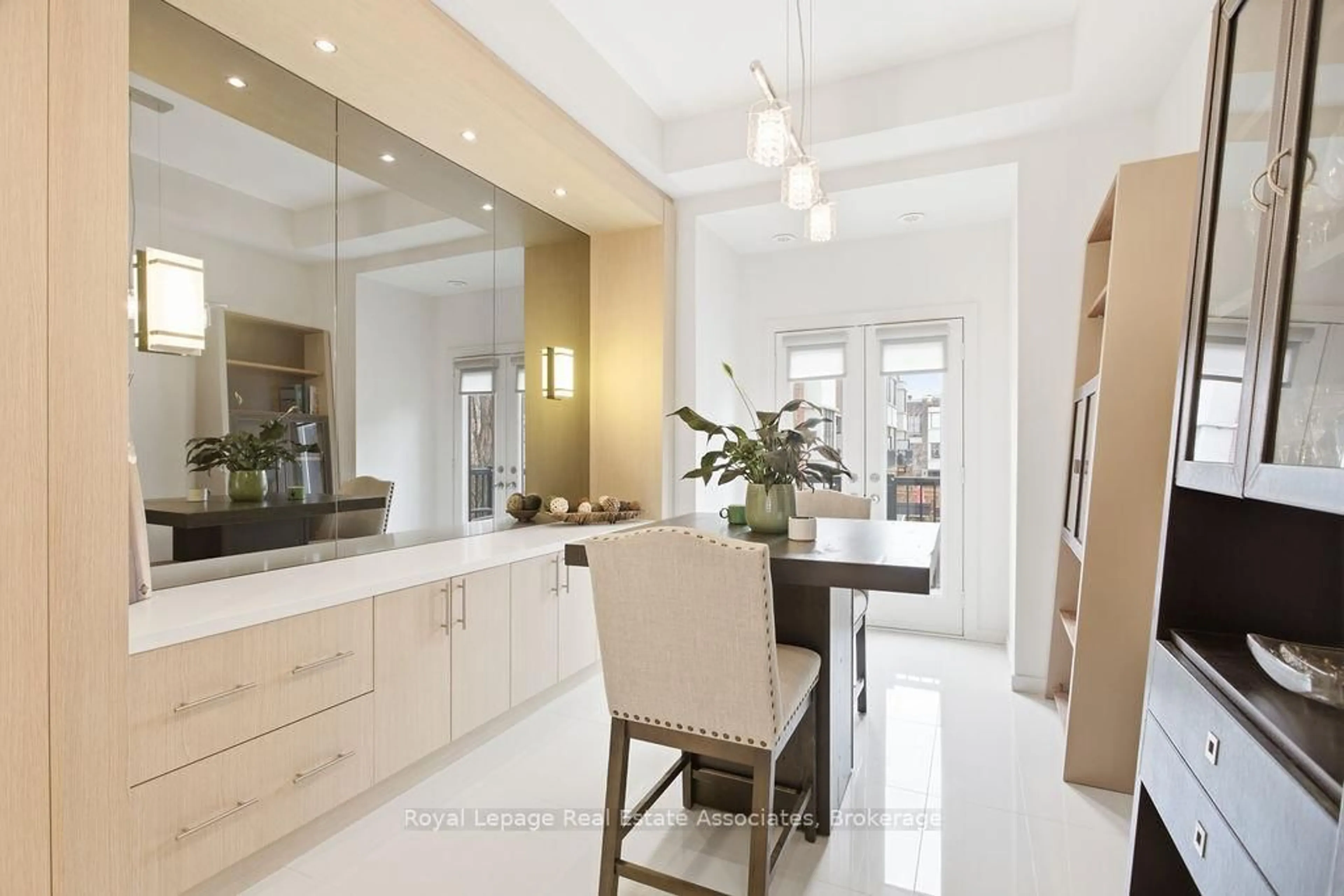 Contemporary kitchen, ceramic/tile floor for 228 Vellwood Common, Oakville Ontario L6L 0E8