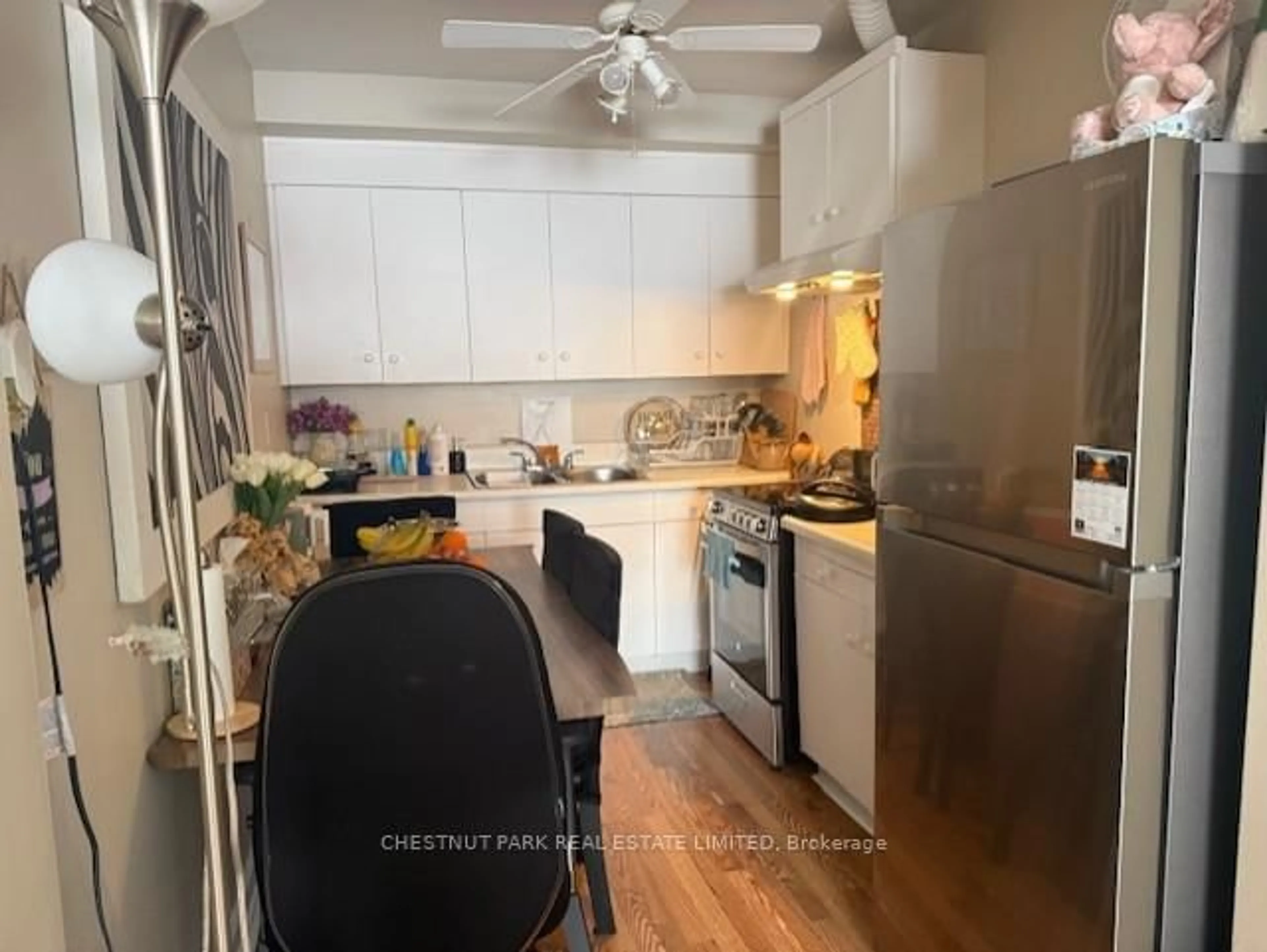 Standard kitchen, unknown for 757 Lawrence Ave, Toronto Ontario M6A 1B7