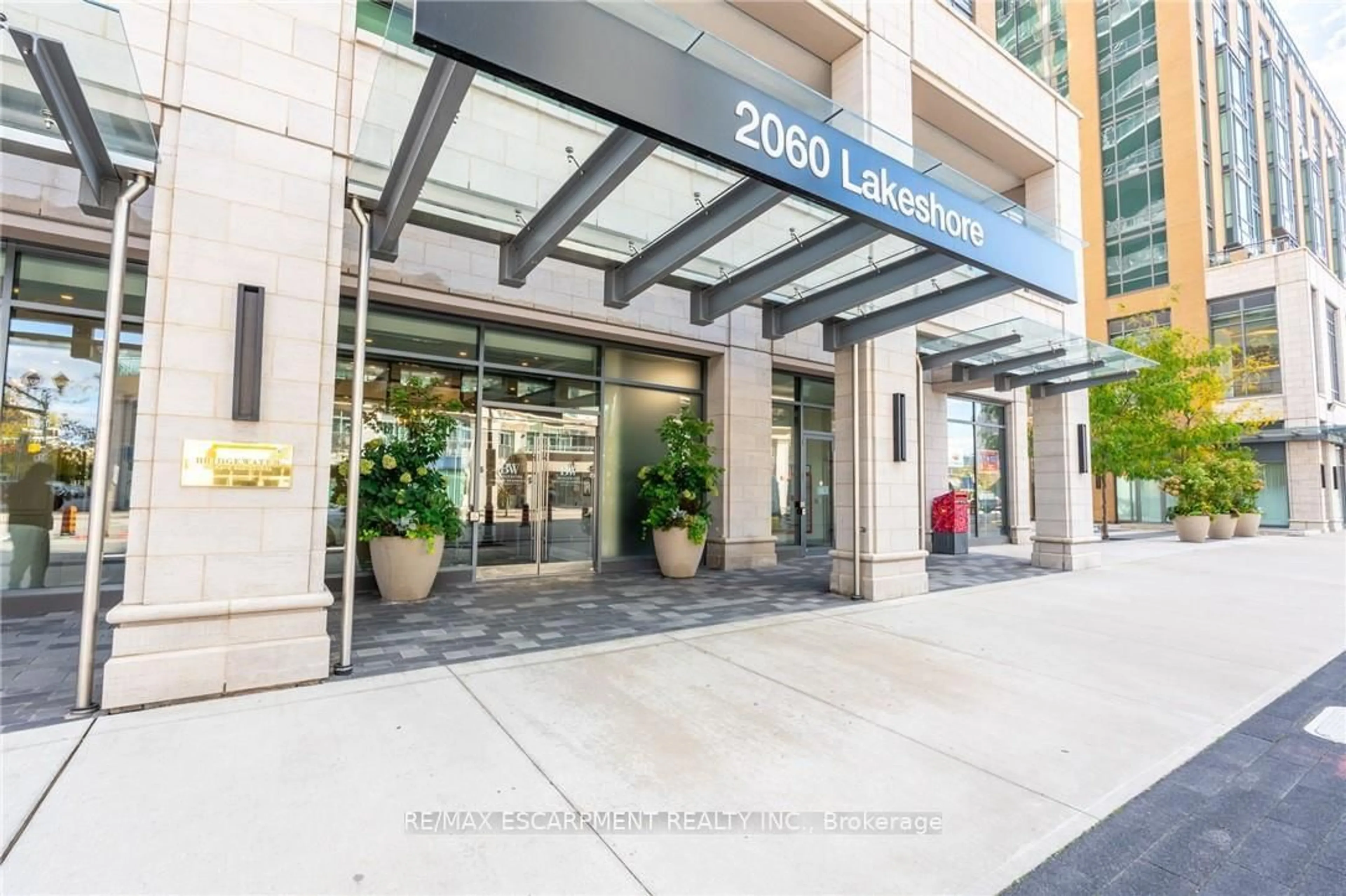 Unknown for 2060 Lakeshore Rd #406, Burlington Ontario L7R 0G2