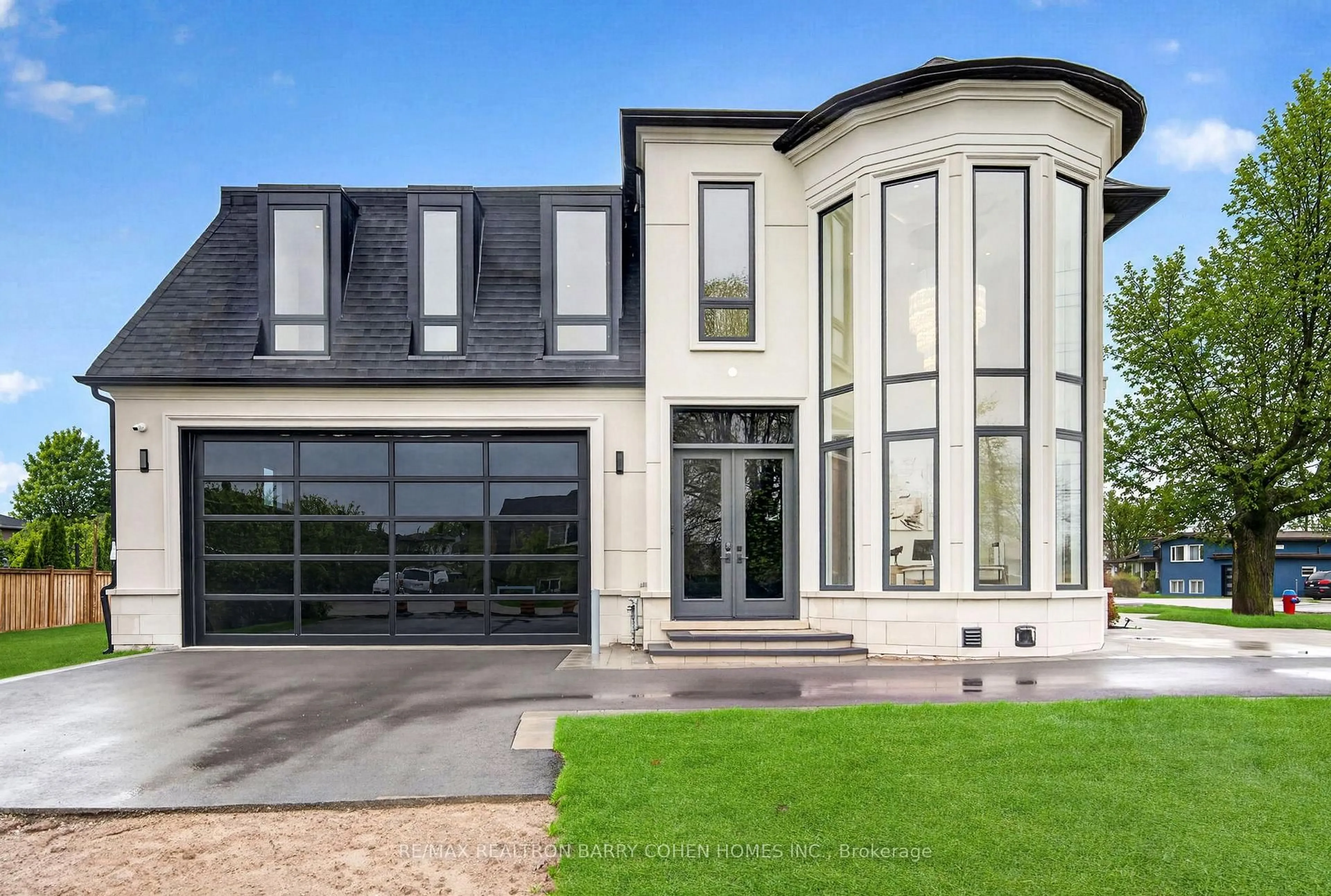 Home with brick exterior material, street for 321 Morden Rd, Oakville Ontario L6K 2S6