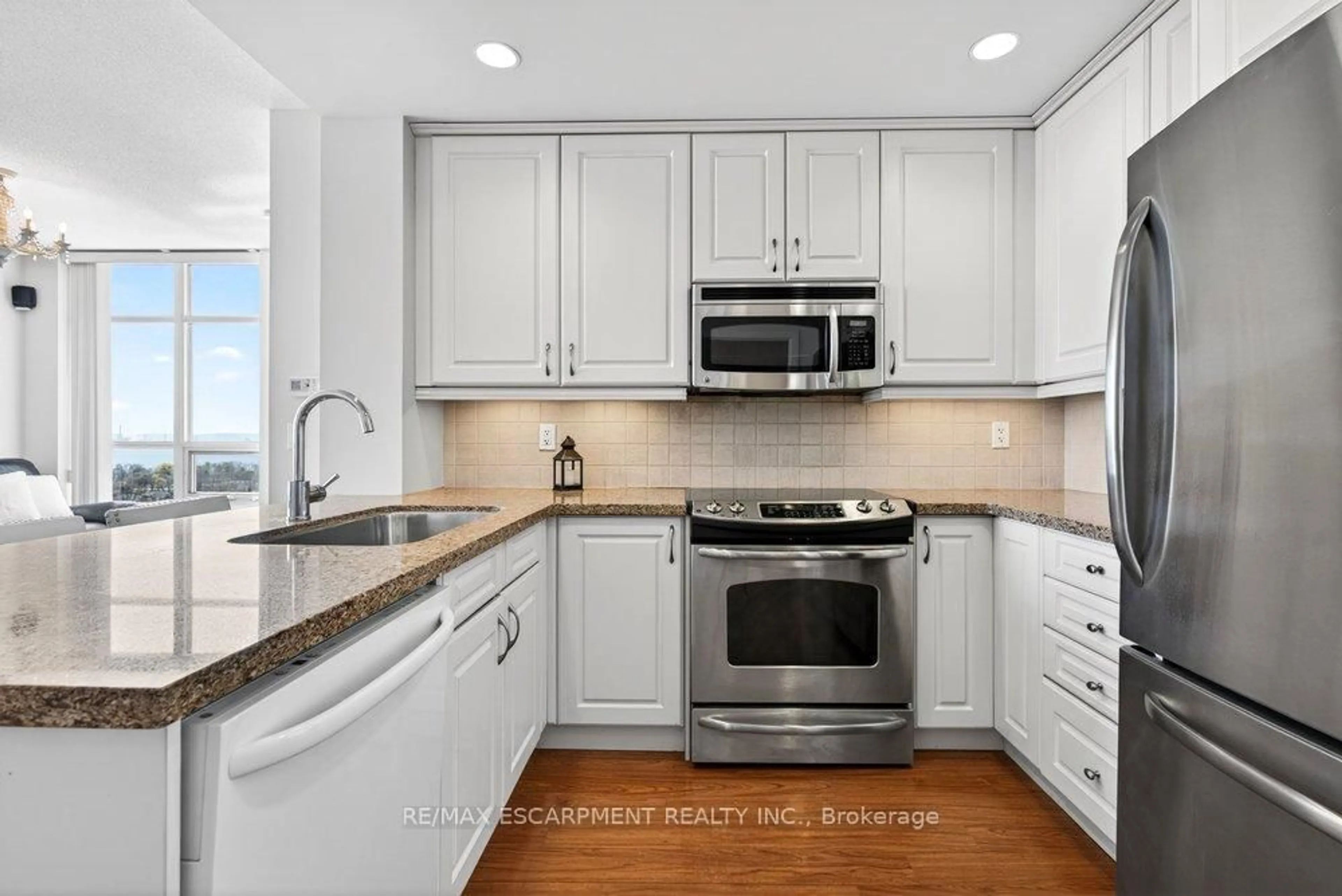 Unknown for 551 Maple Ave #1501, Burlington Ontario L7S 1M7