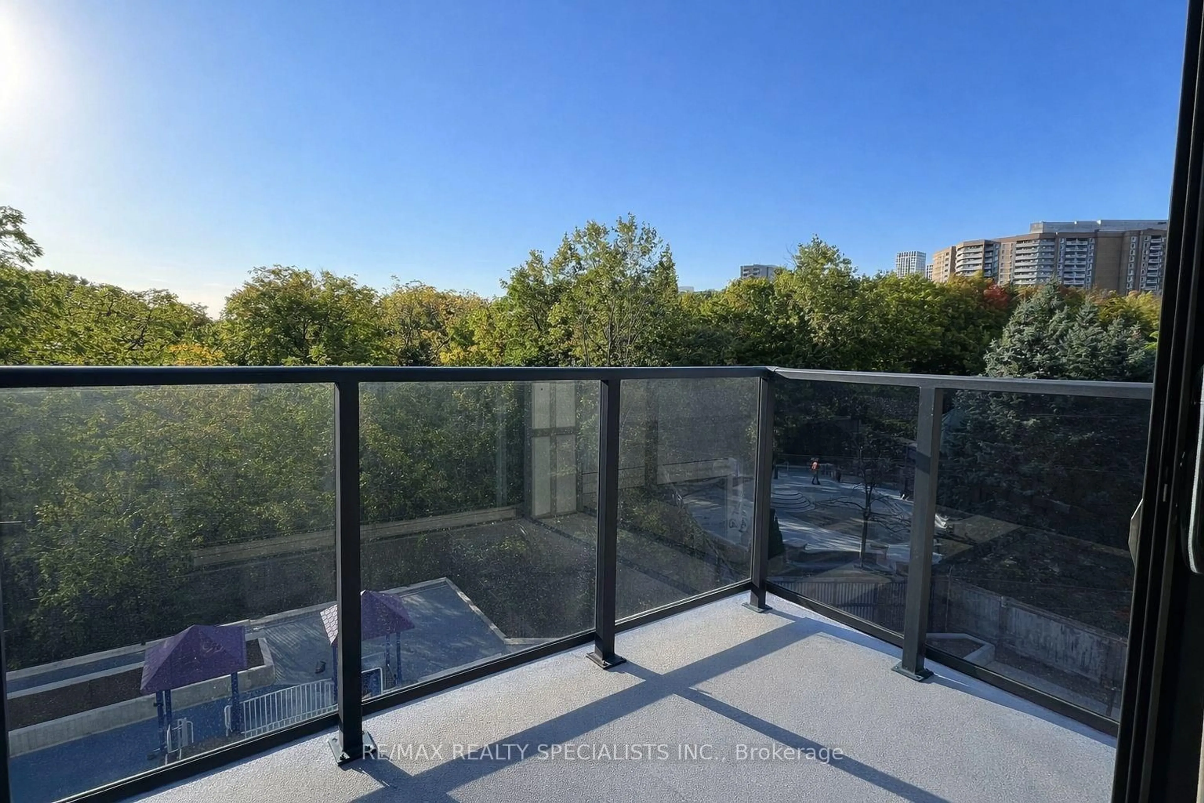 Balcony in the apartment, city buildings view from balcony for 202 Burnhamthorpe Rd #302, Mississauga Ontario L5A 4L4