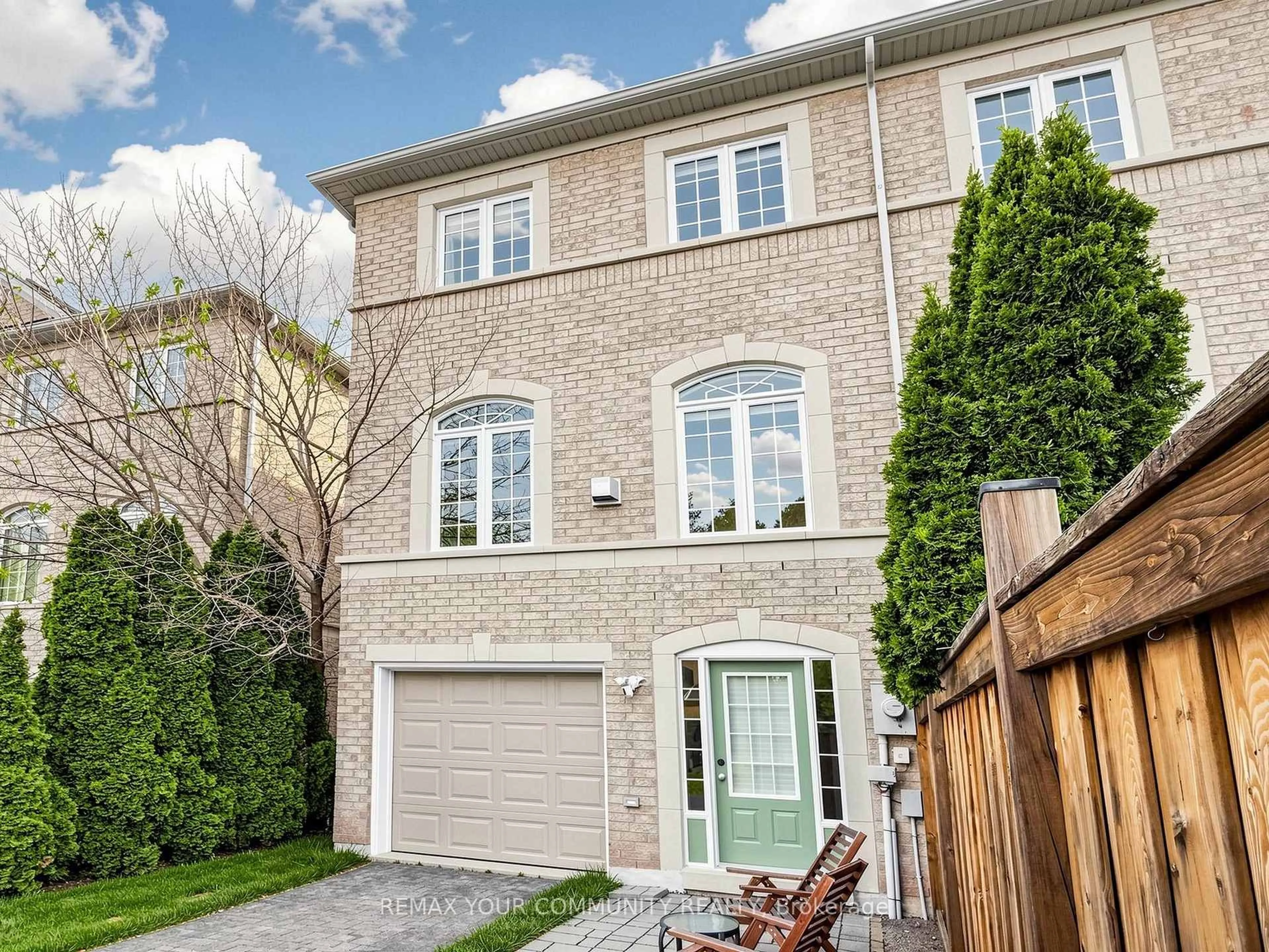 Home with brick exterior material, street for 2327 Sutton Dr, Burlington Ontario L7L 6Y9