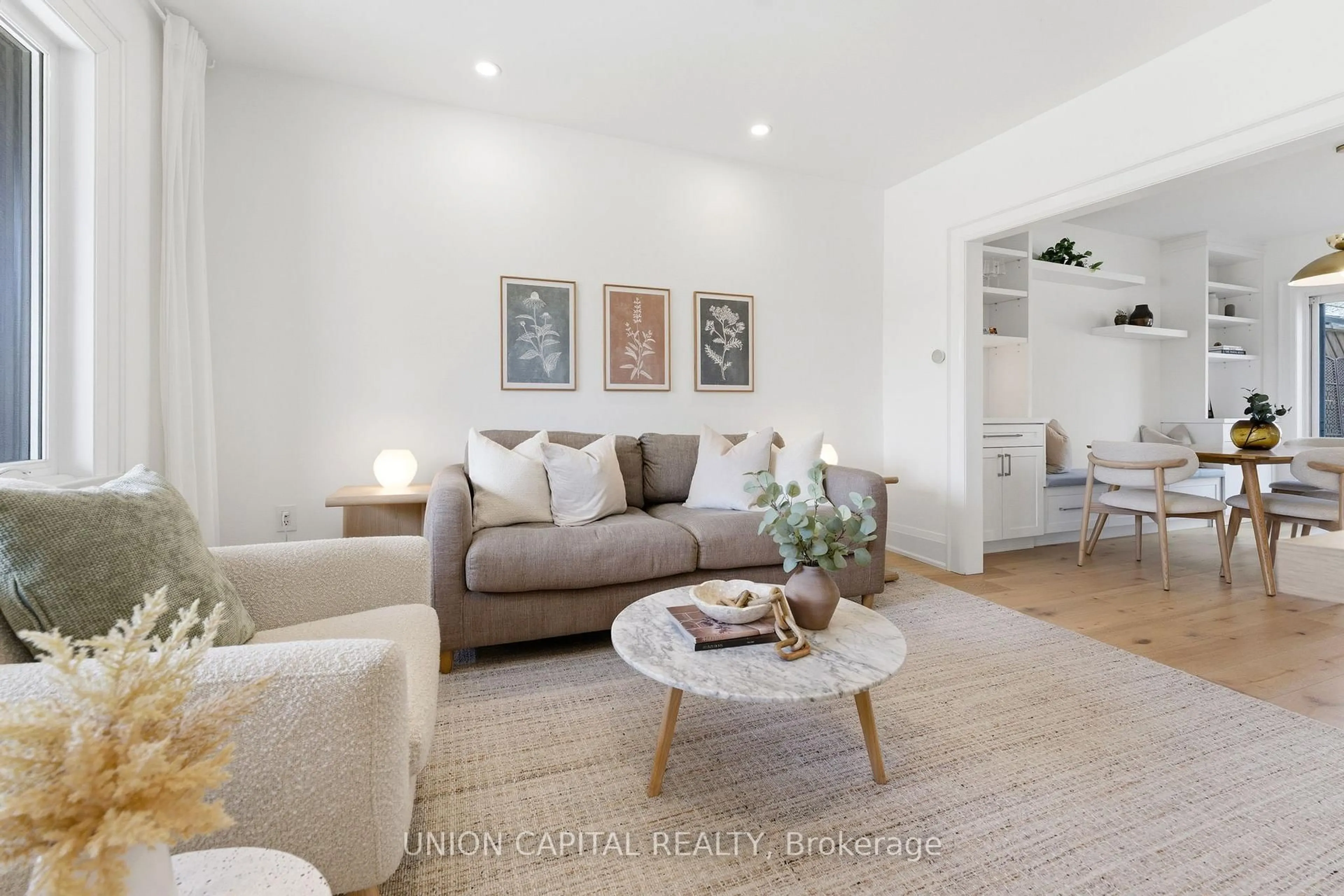 Living room with furniture, unknown for 72 Robert St, Toronto Ontario M9N 2J7