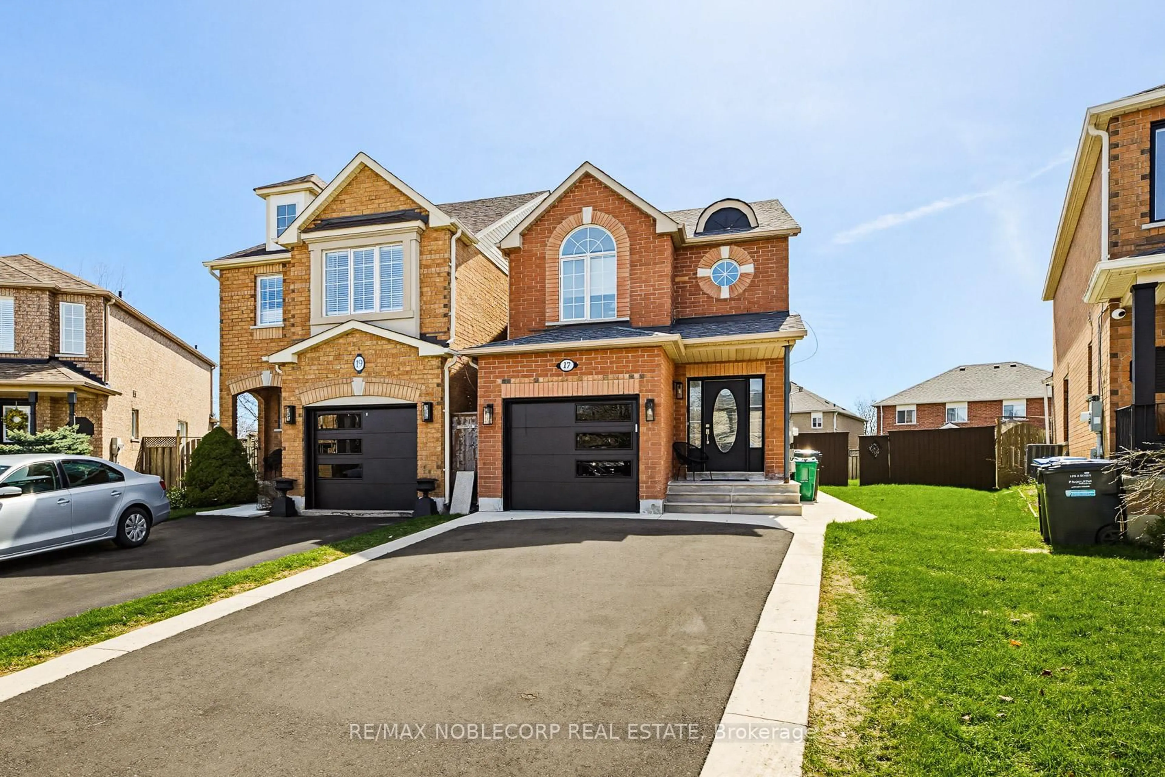 Home with brick exterior material, street for 17 Senator Way, Caledon Ontario L7E 2R9