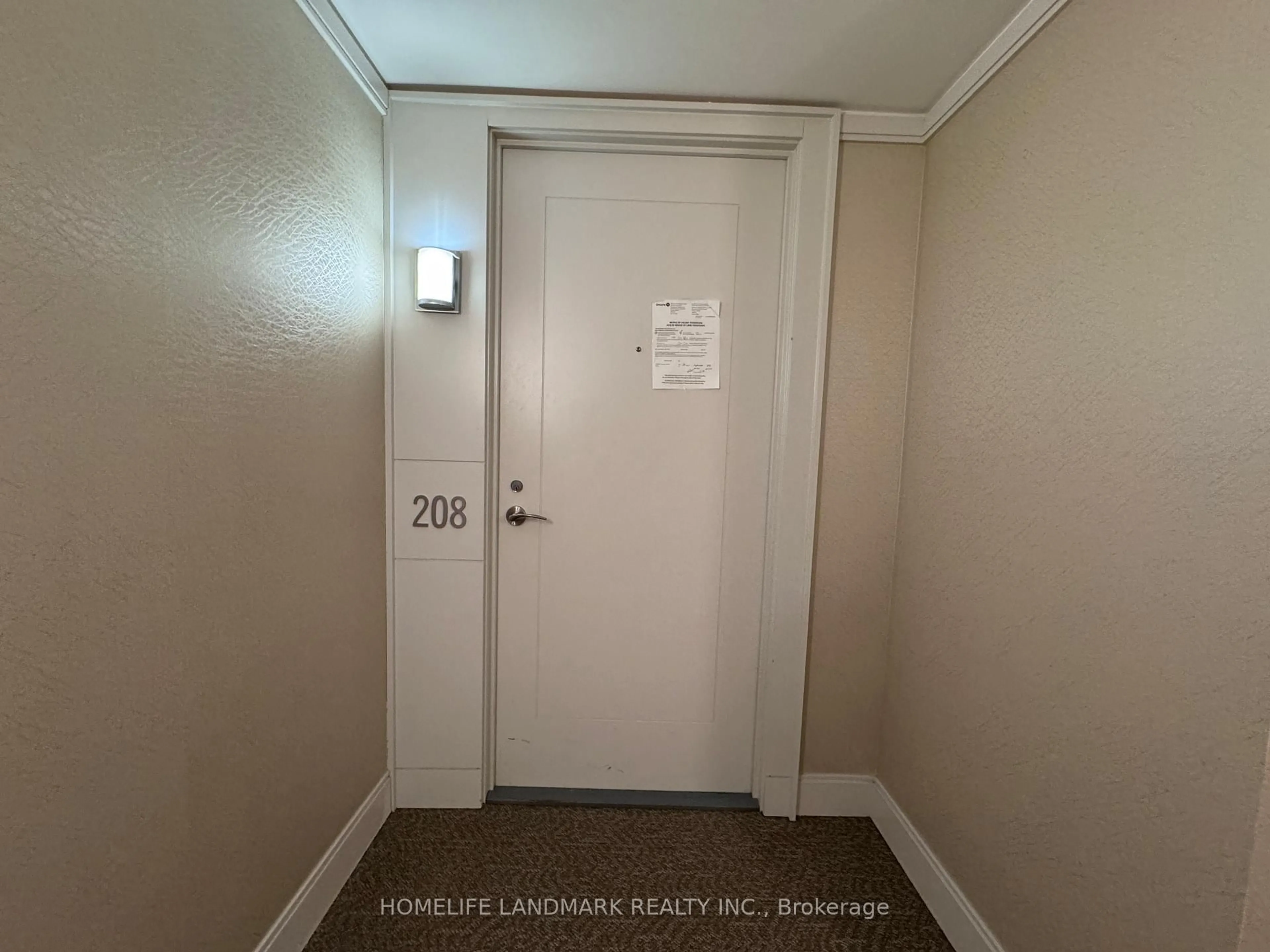 Indoor entryway for 3091 Dufferin St #208, Toronto Ontario M6A 0C4