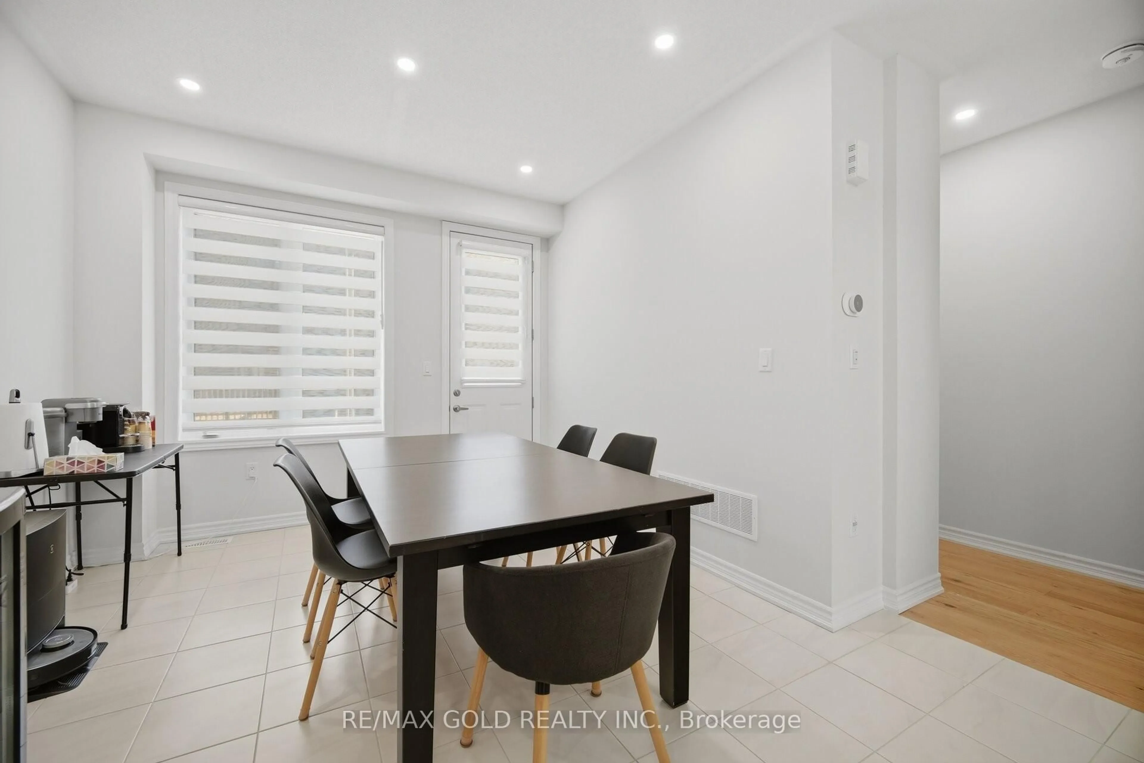 Dining room, unknown for 13 Lavinia Rd, Brampton Ontario L6P 4N7