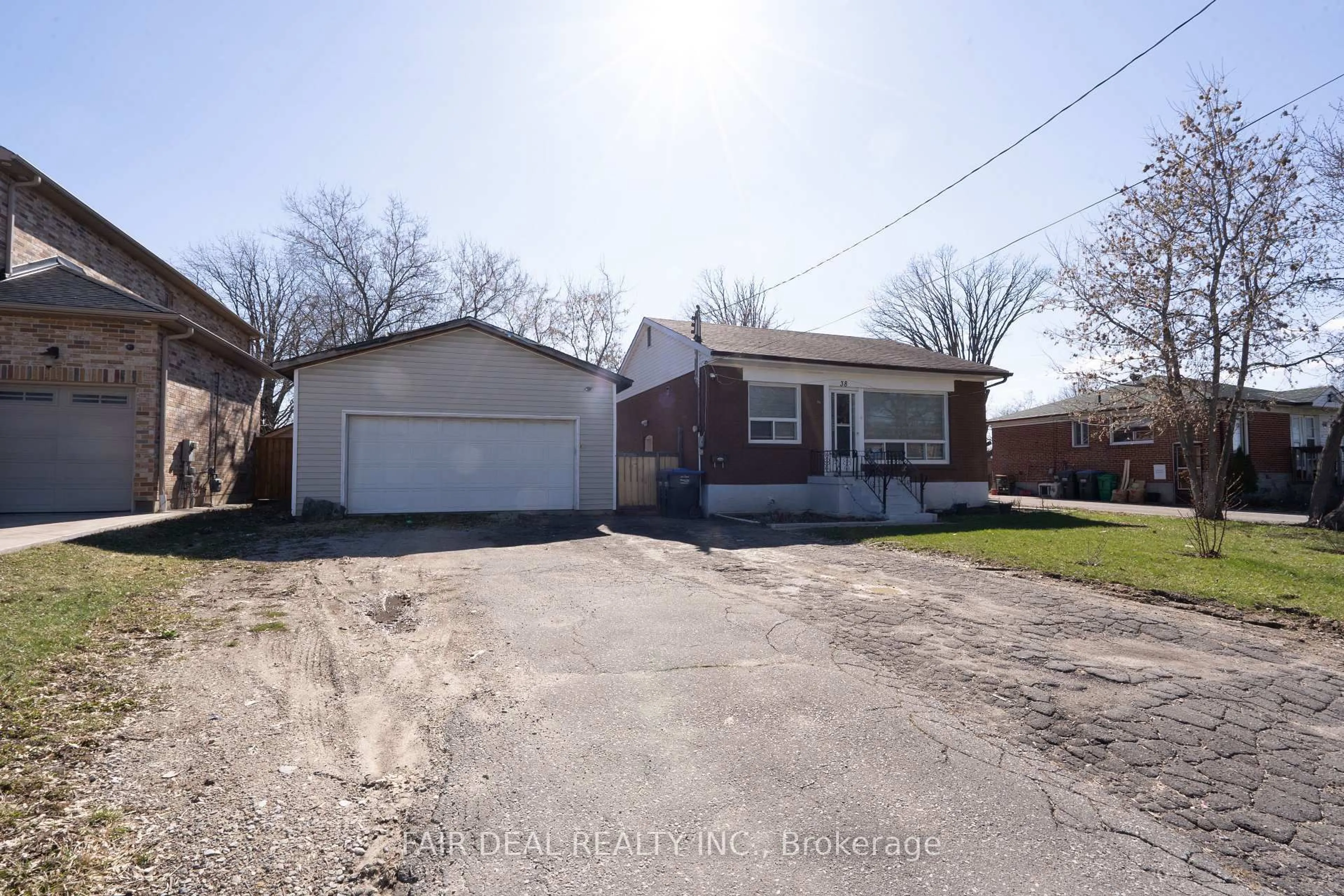 A pic from outside/outdoor area/front of a property/back of a property/a pic from drone, street for 38 Cattrick St, Mississauga Ontario L4T 1H5