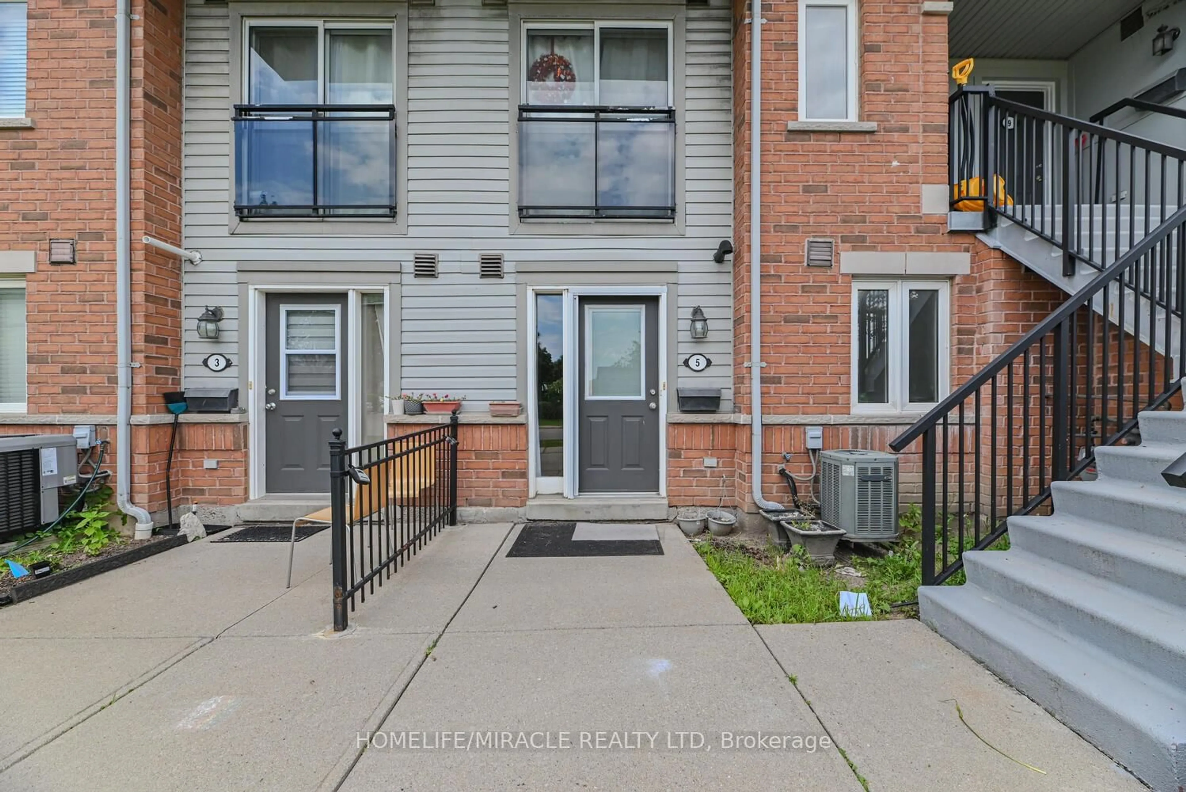 Unknown for 4620 Guildwood Way #5, Mississauga Ontario L5R 4H4