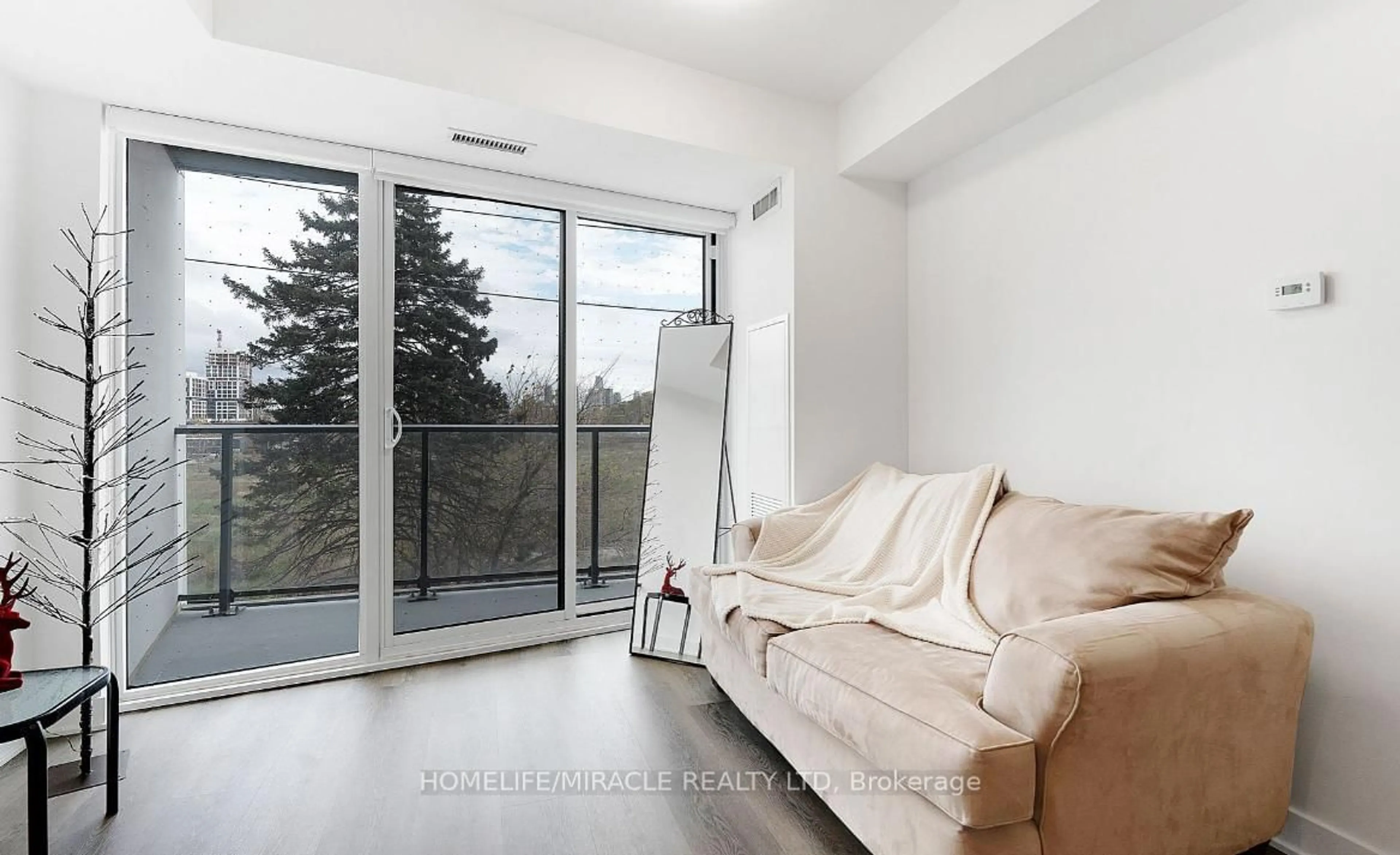 Unknown for 36 Zorra St #320, Toronto Ontario M8Z 0G5