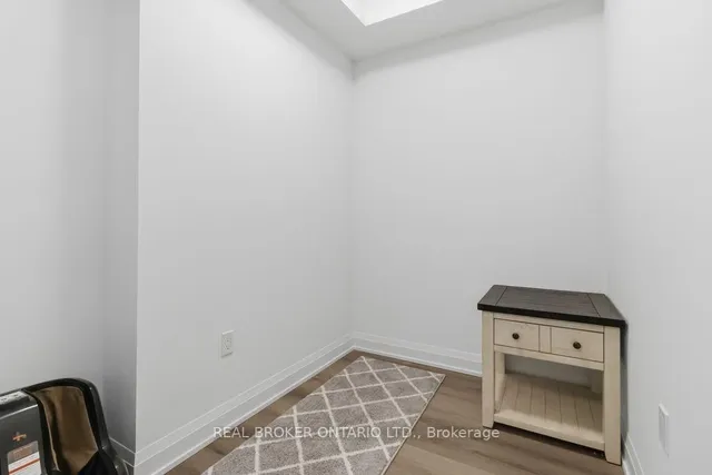 2333 Khalsa Gate #706, Oakville 4