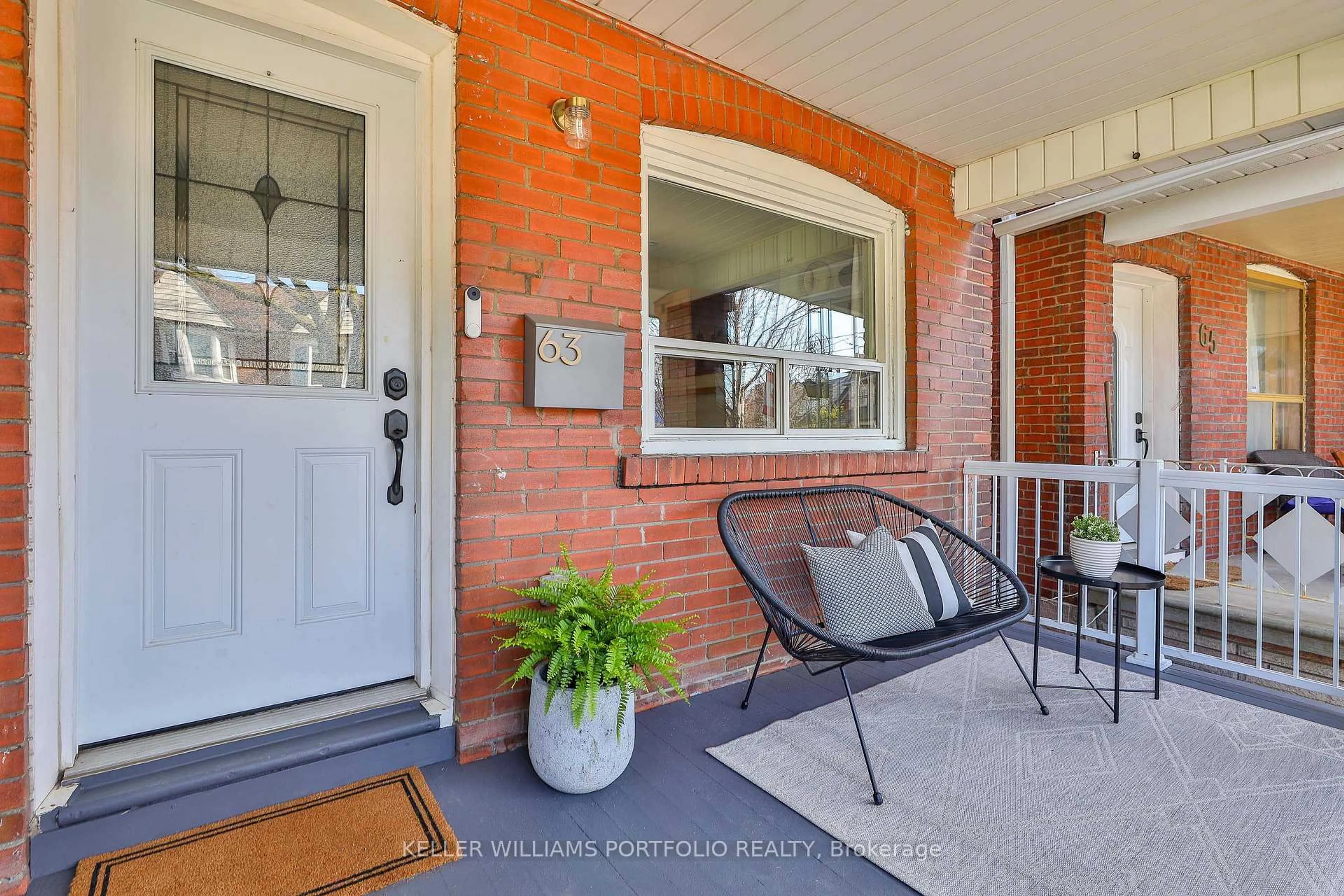 Indoor entryway for 63 Hounslow Heath Rd, Toronto Ontario M6N 1G7